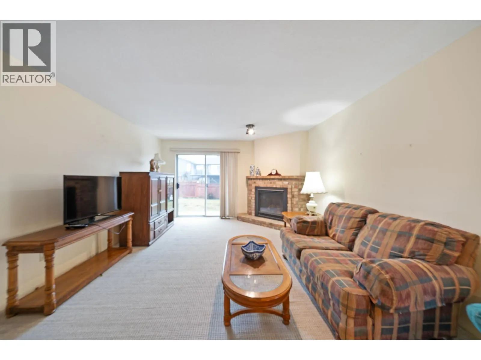 431 GLENBROOK DRIVE