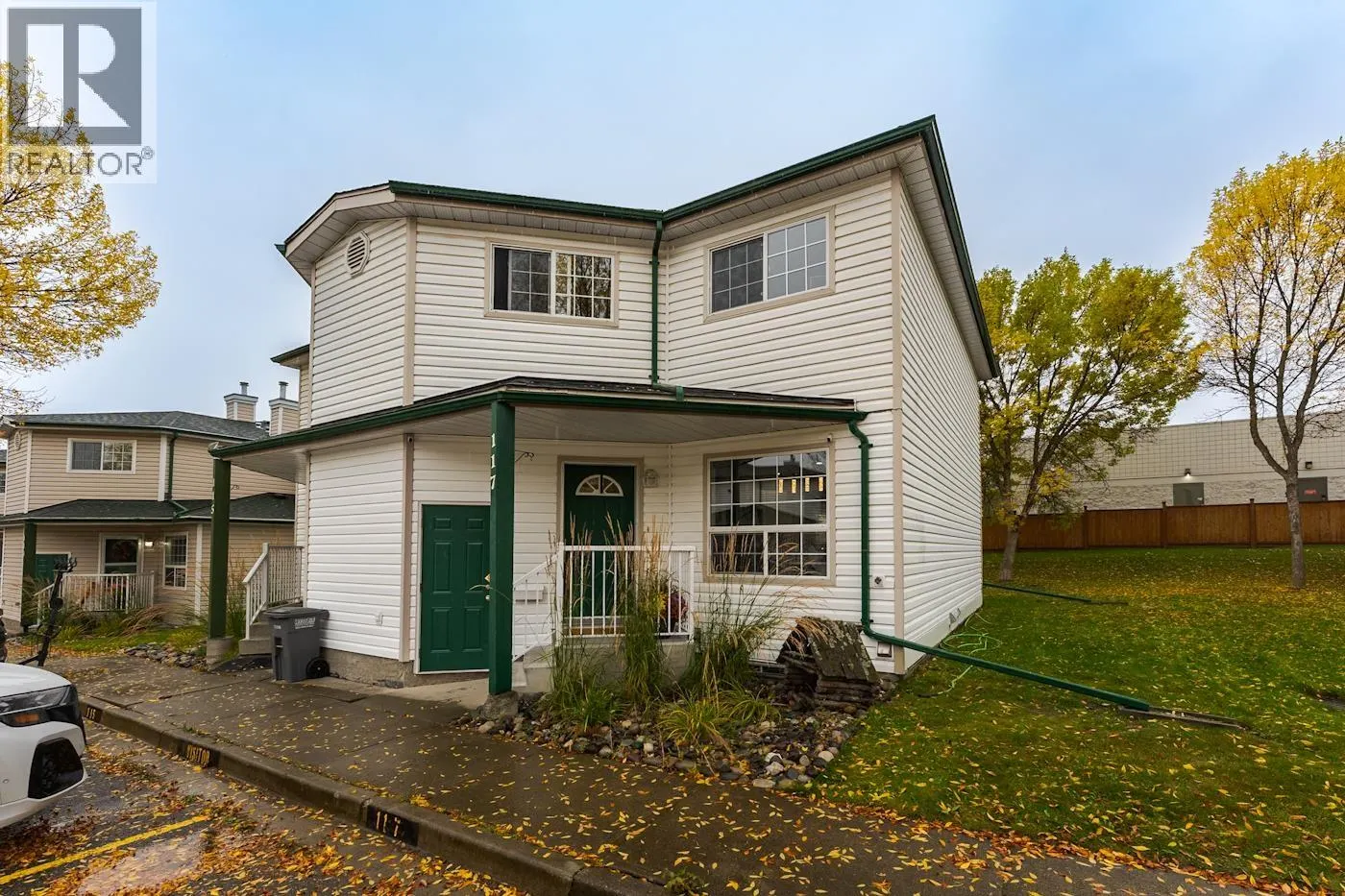 117 3233 MCGILL CRESCENT