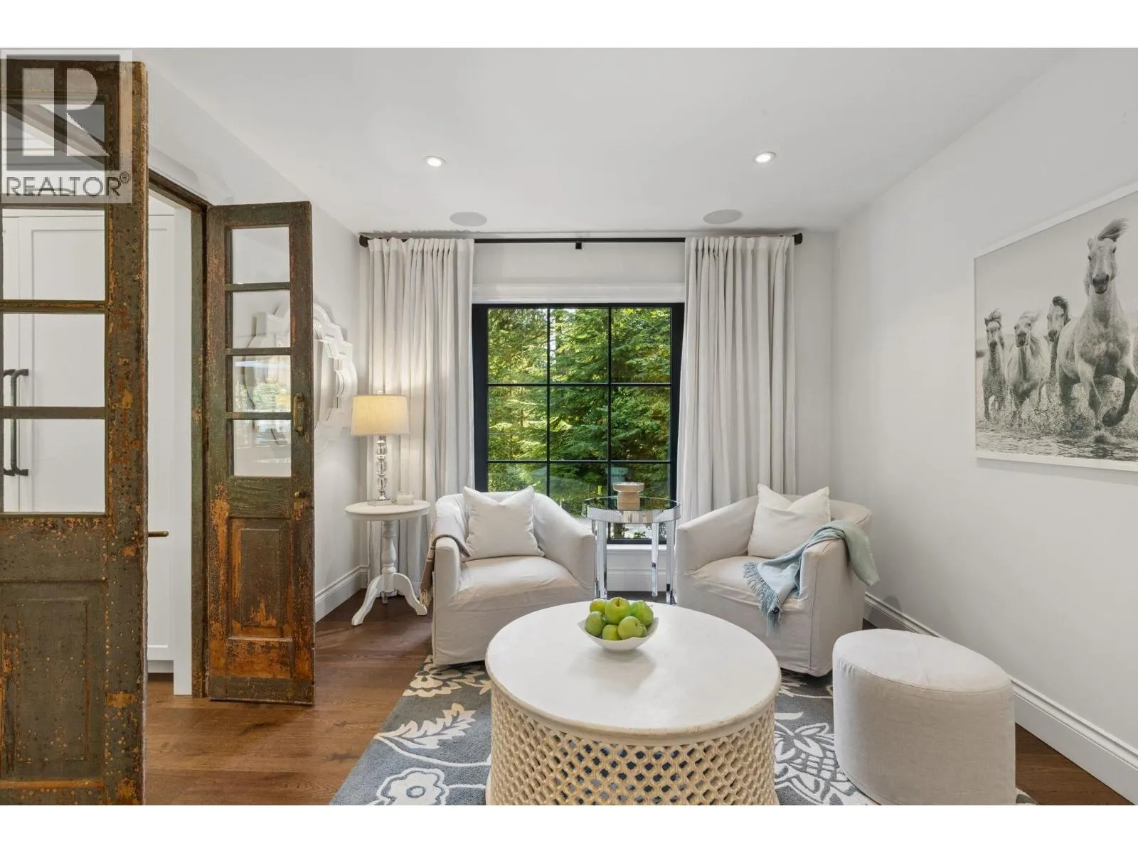 435 MACBETH CRESCENT