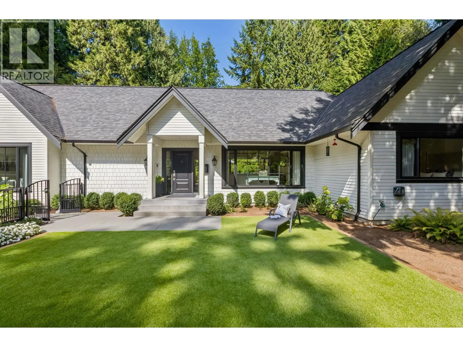 435 MACBETH CRESCENT
