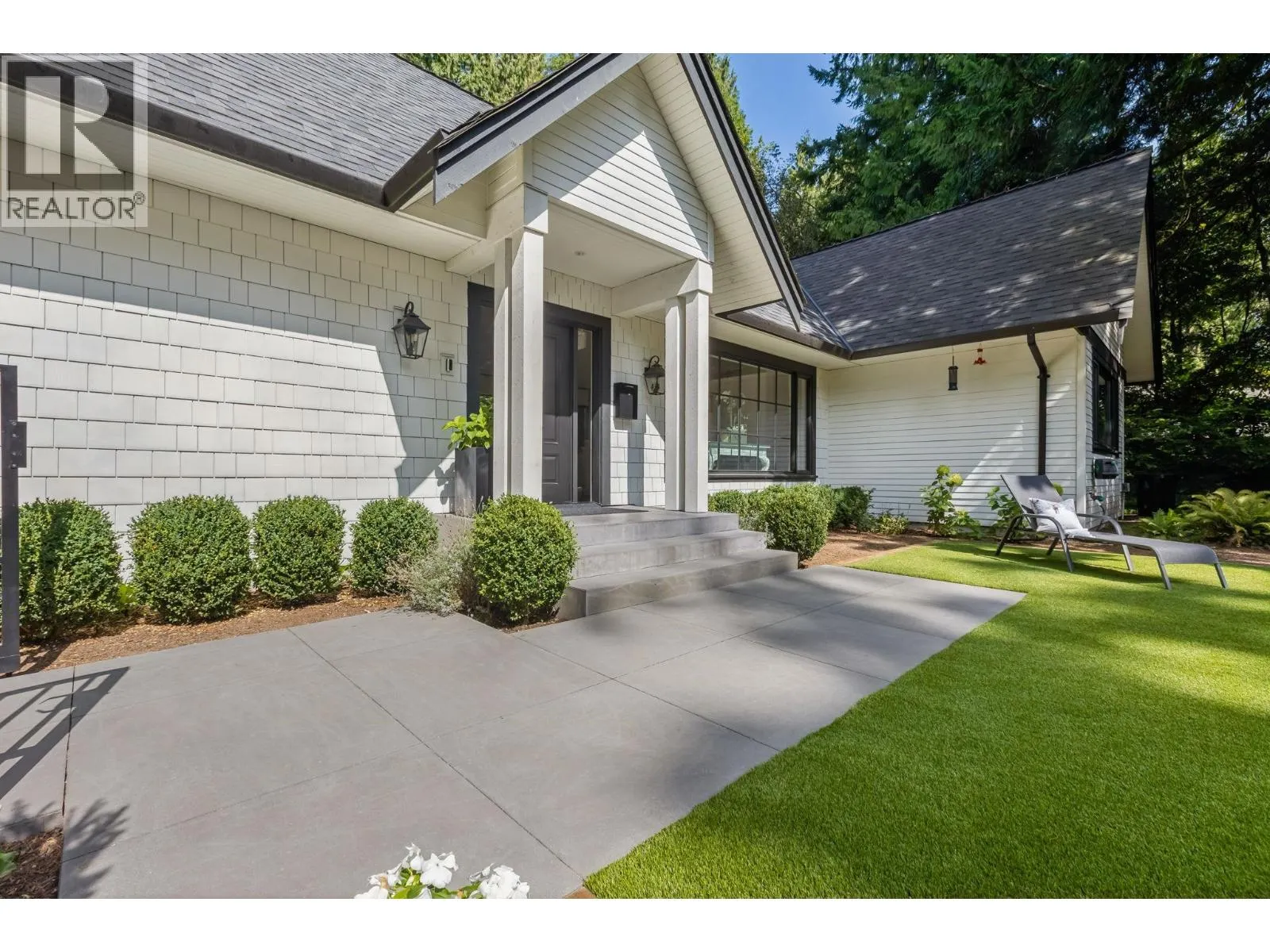 435 MACBETH CRESCENT