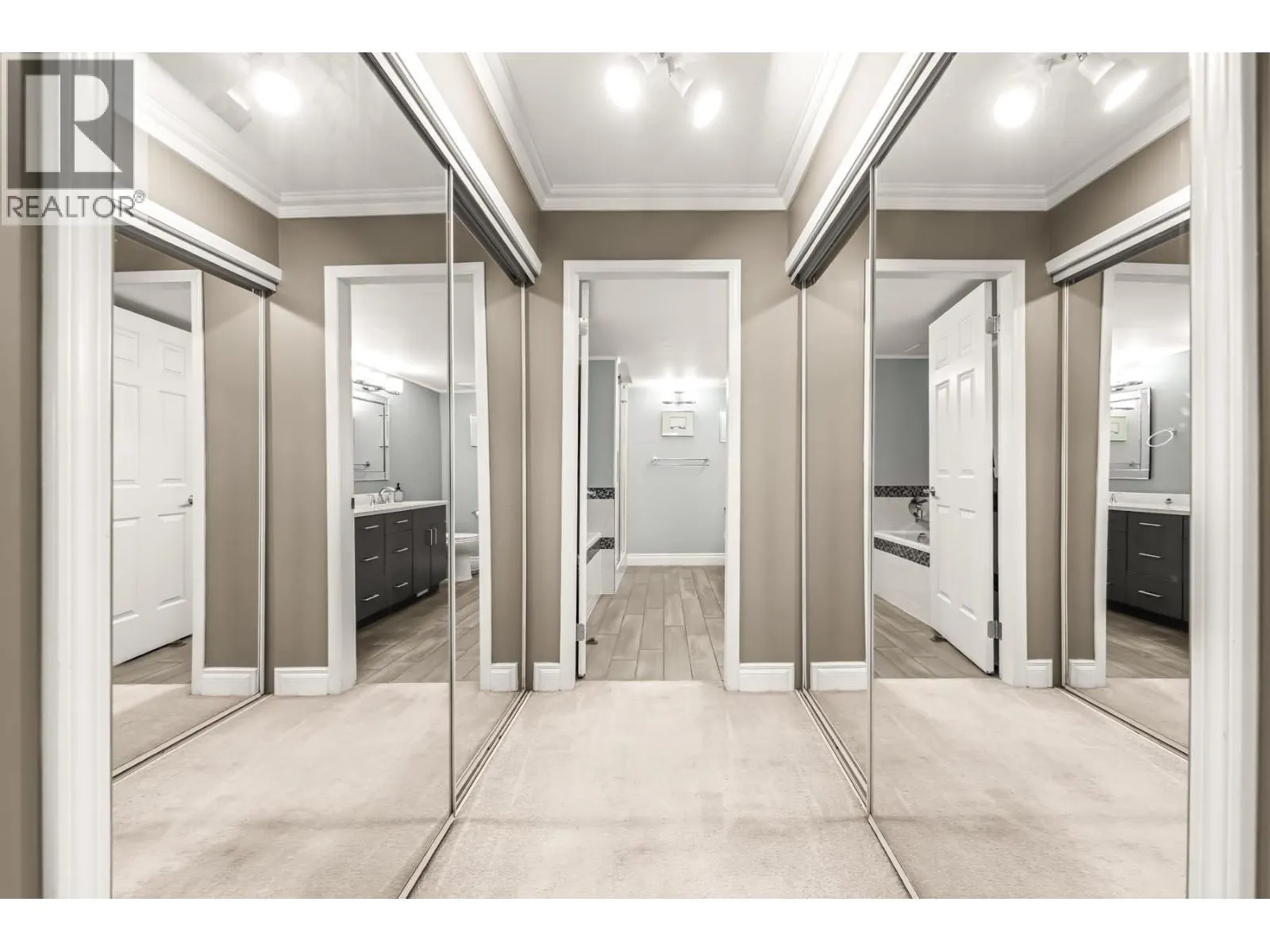 306 1230 QUAYSIDE DRIVE