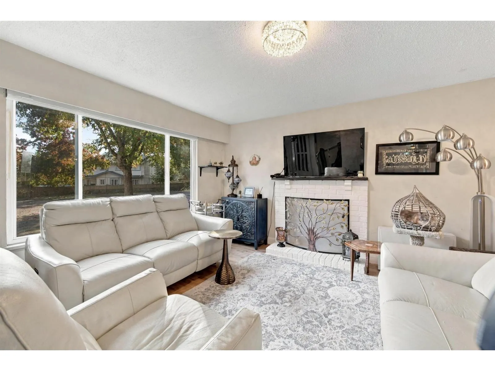 6284 MORGAN PLACE
