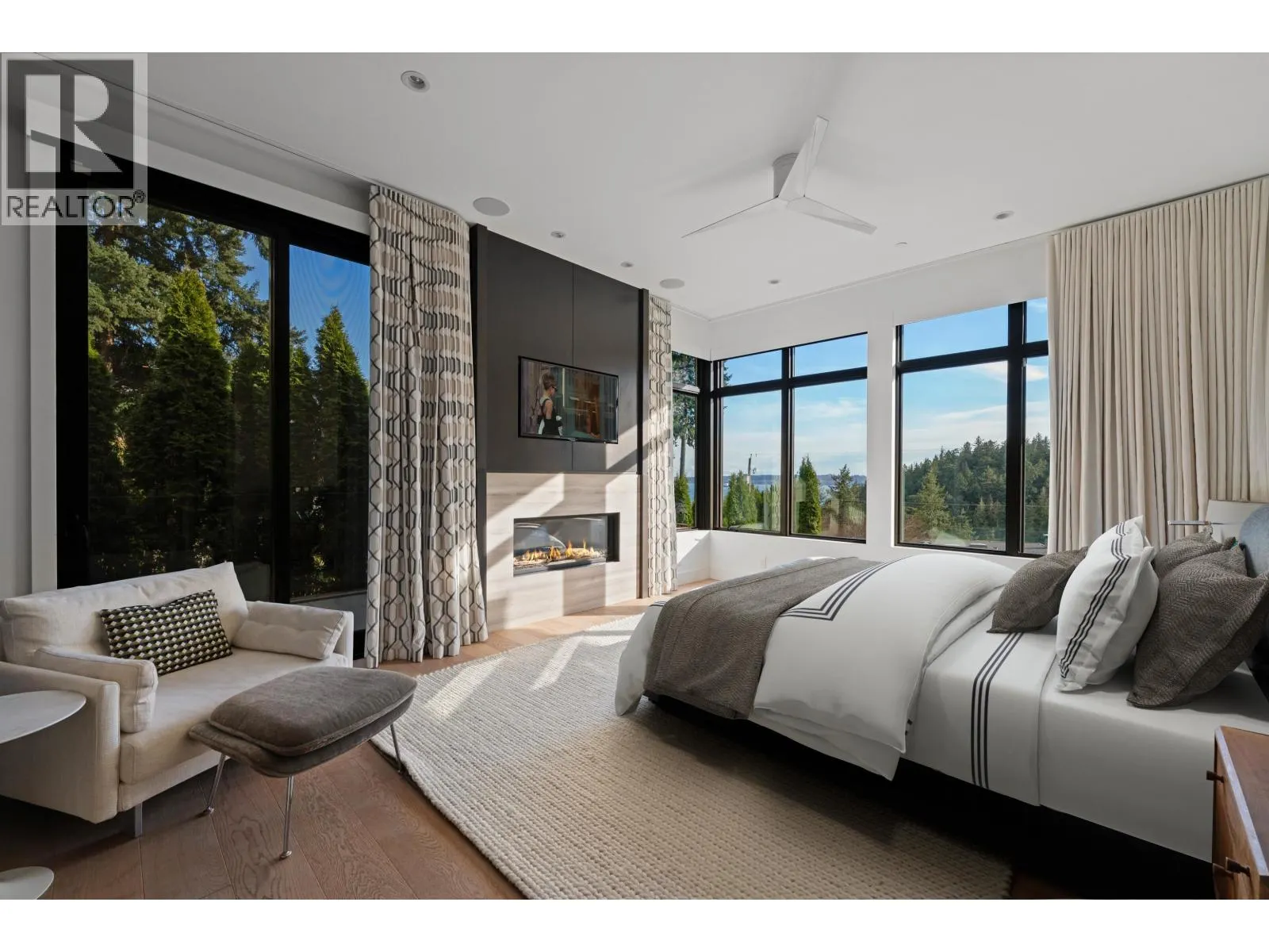 4799 CLOVELLY WALK