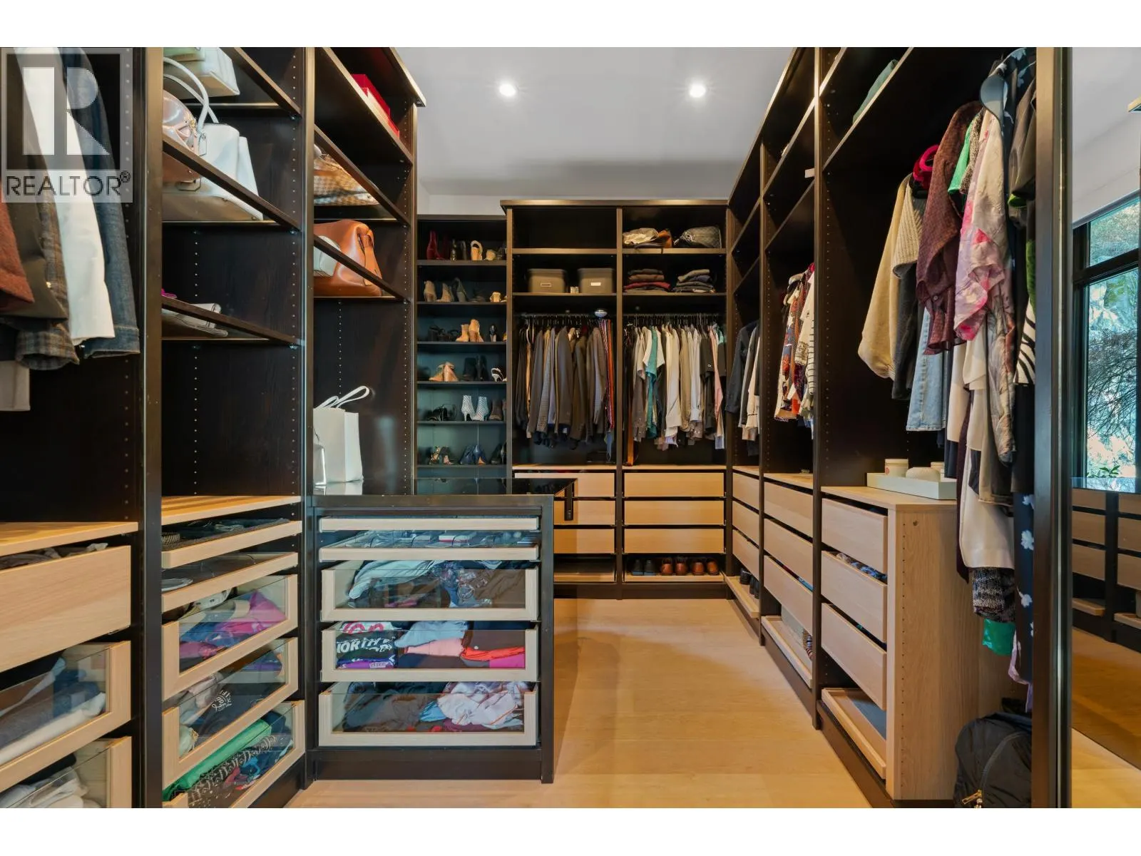 4799 CLOVELLY WALK