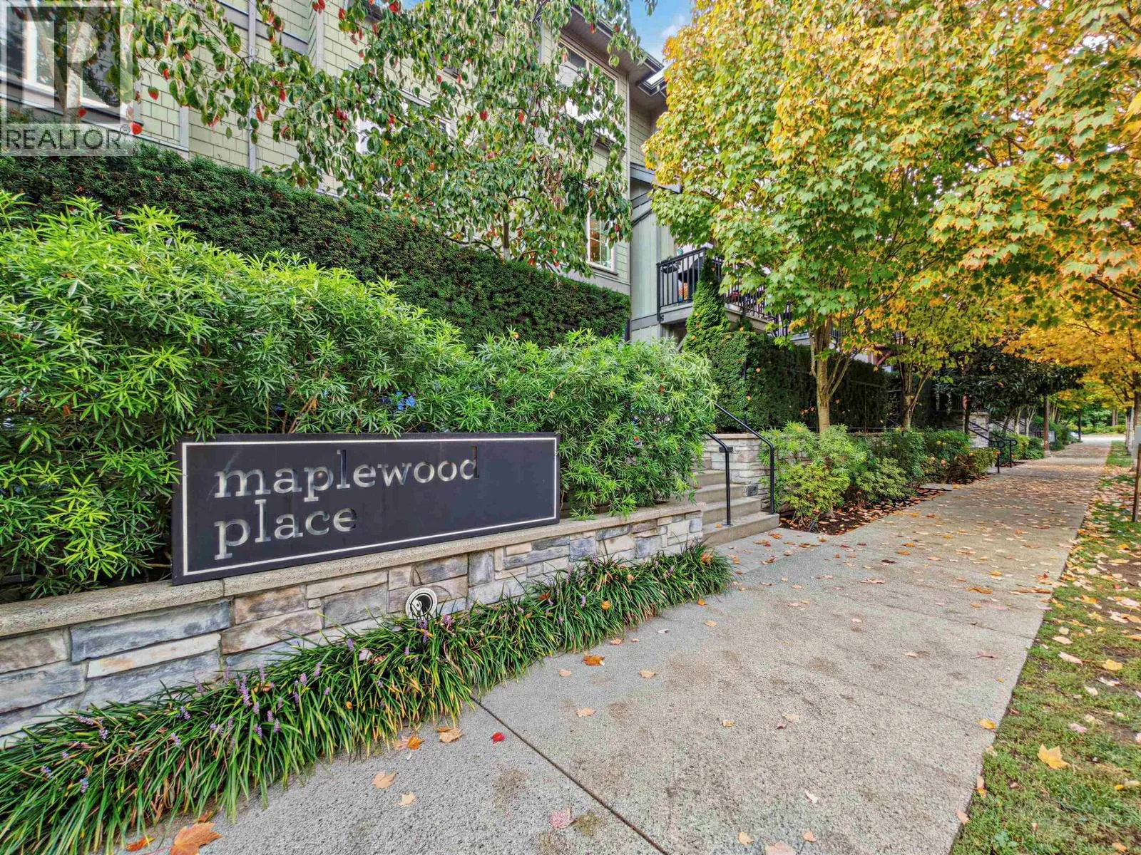 21 433 SEYMOUR RIVER PLACE