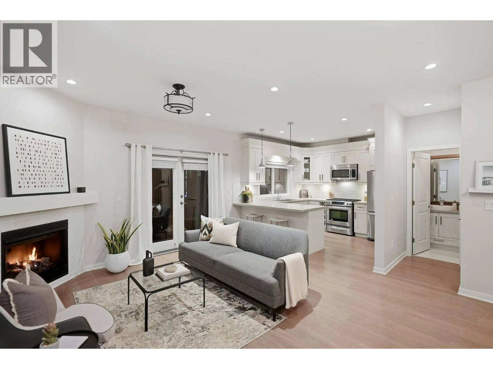 248 E 6TH STREET