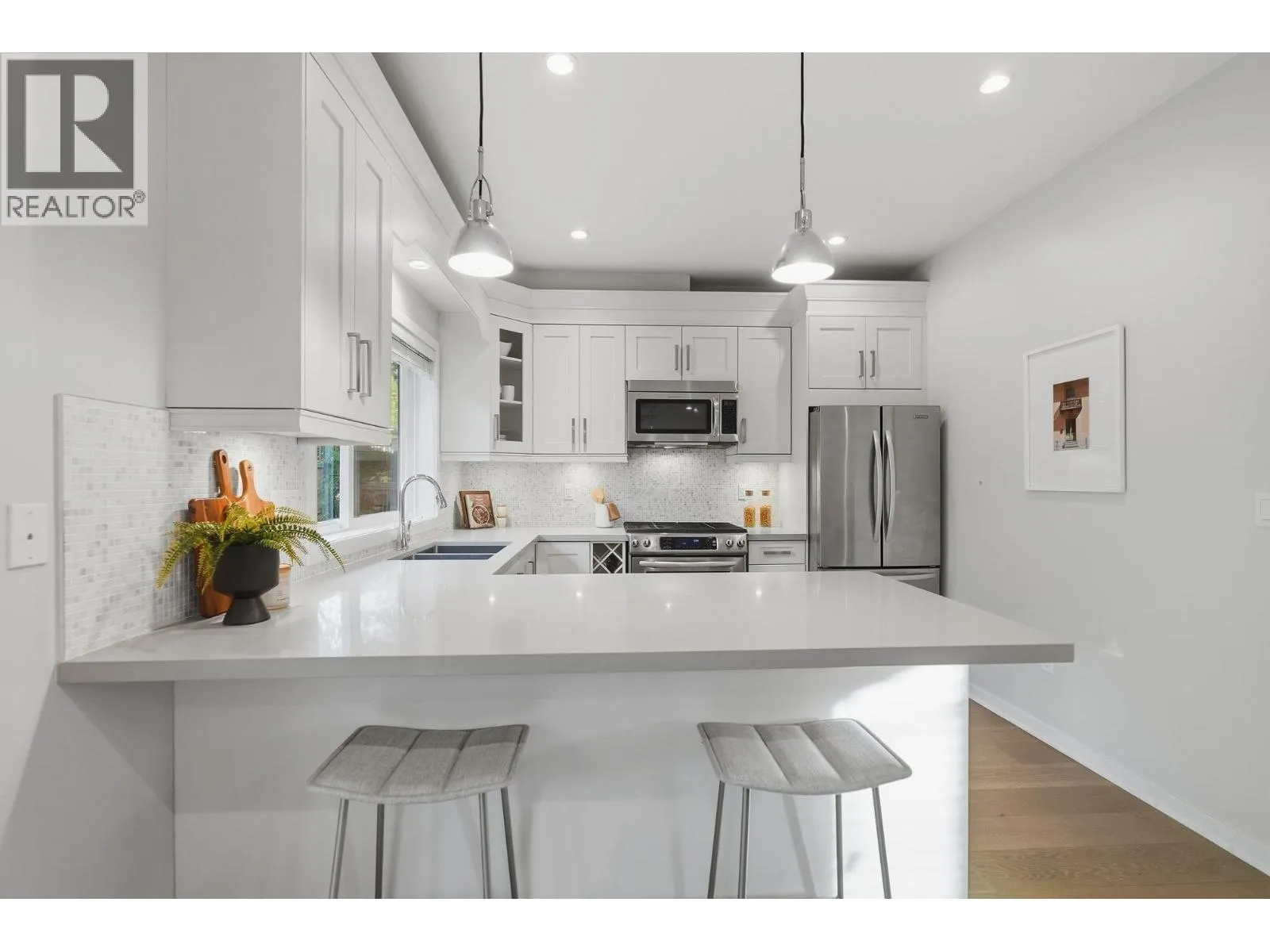 248 E 6TH STREET