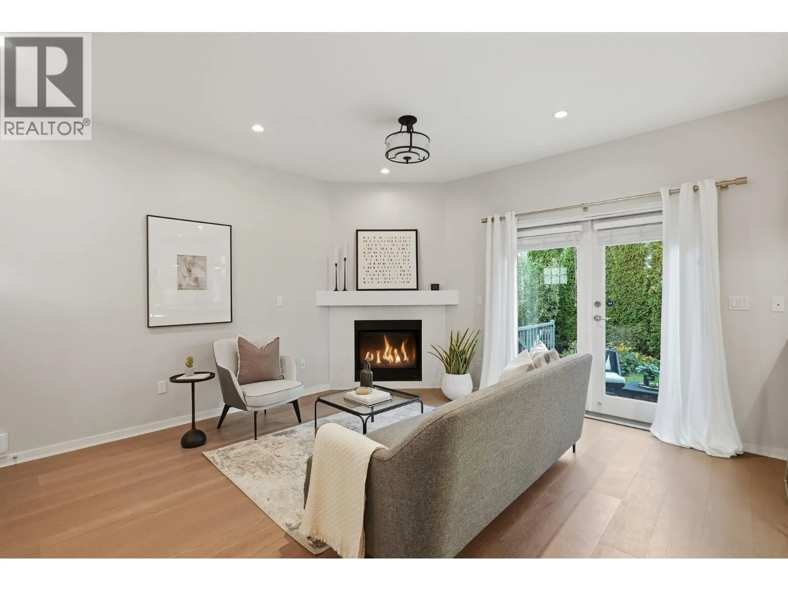 248 E 6TH STREET