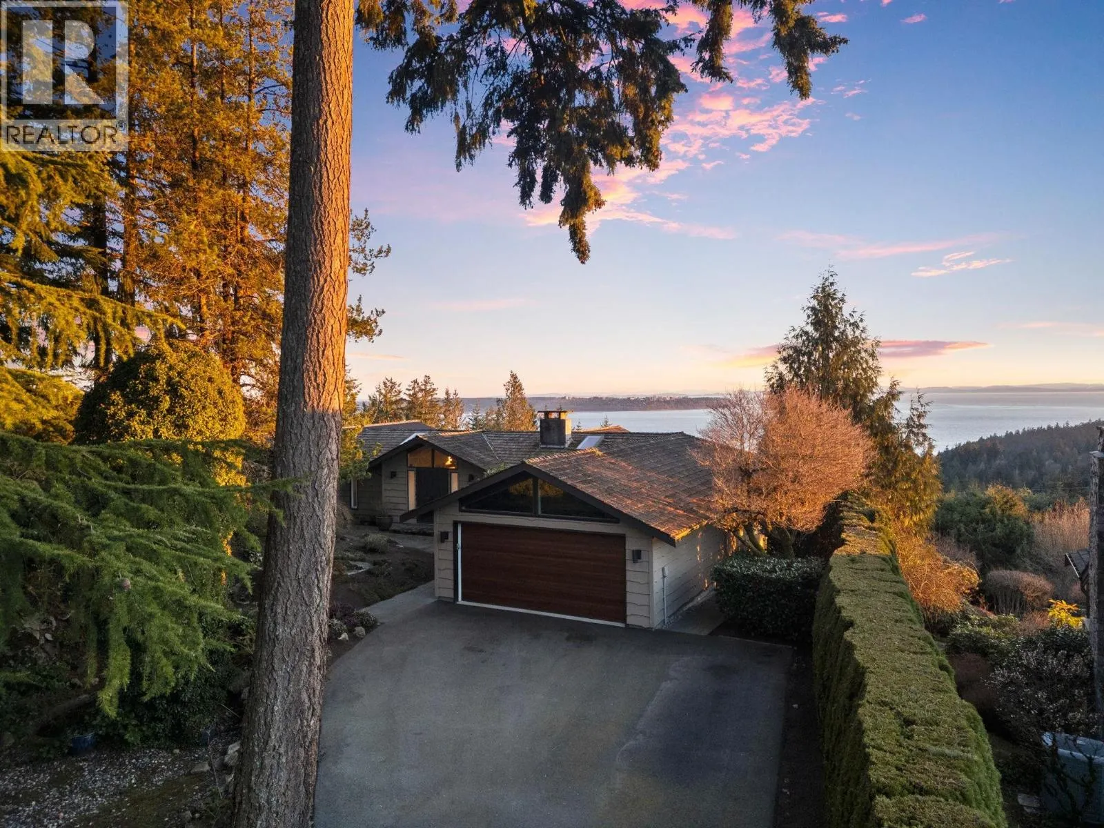 4570 WOODGREEN COURT