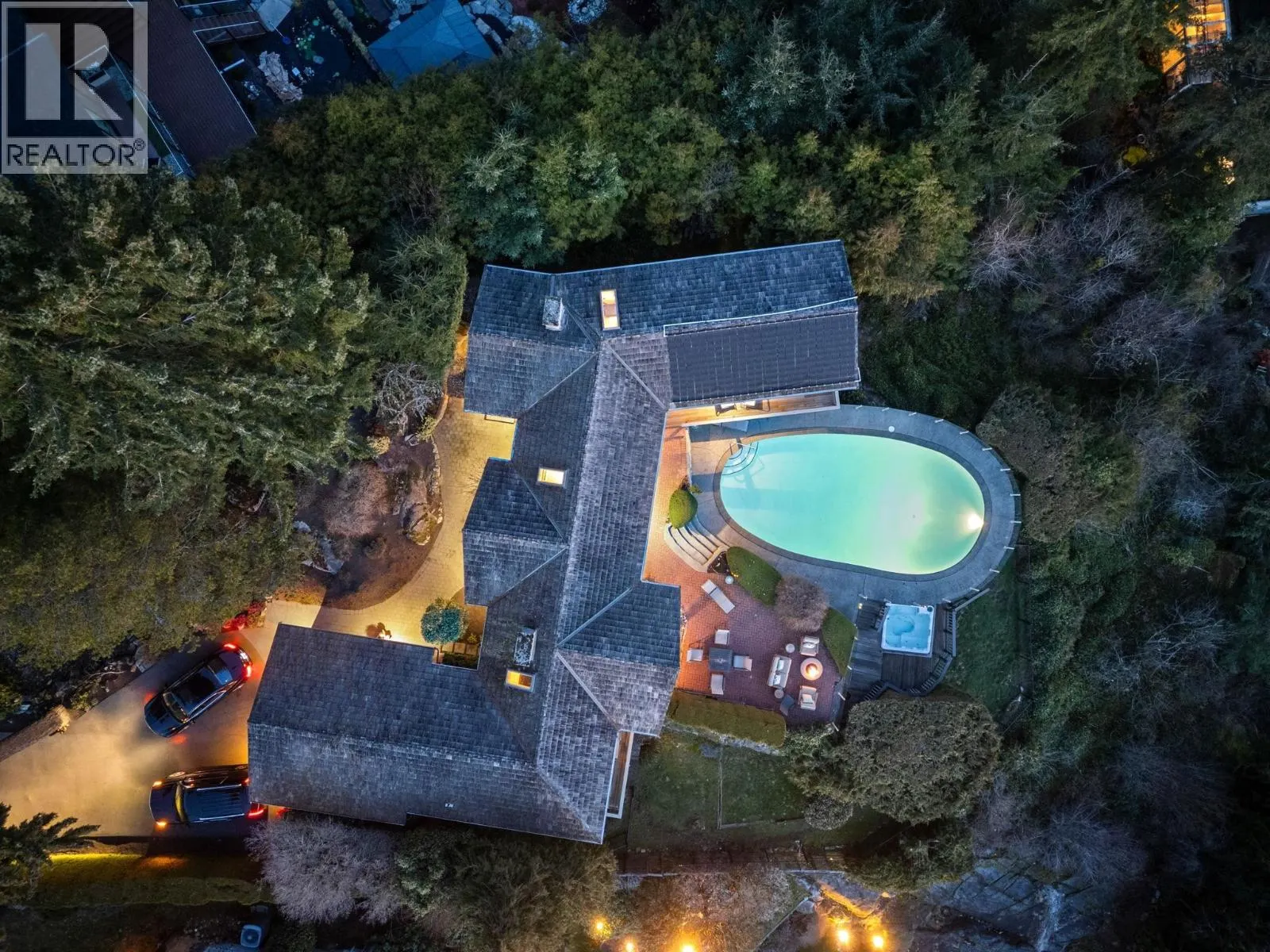 4570 WOODGREEN COURT