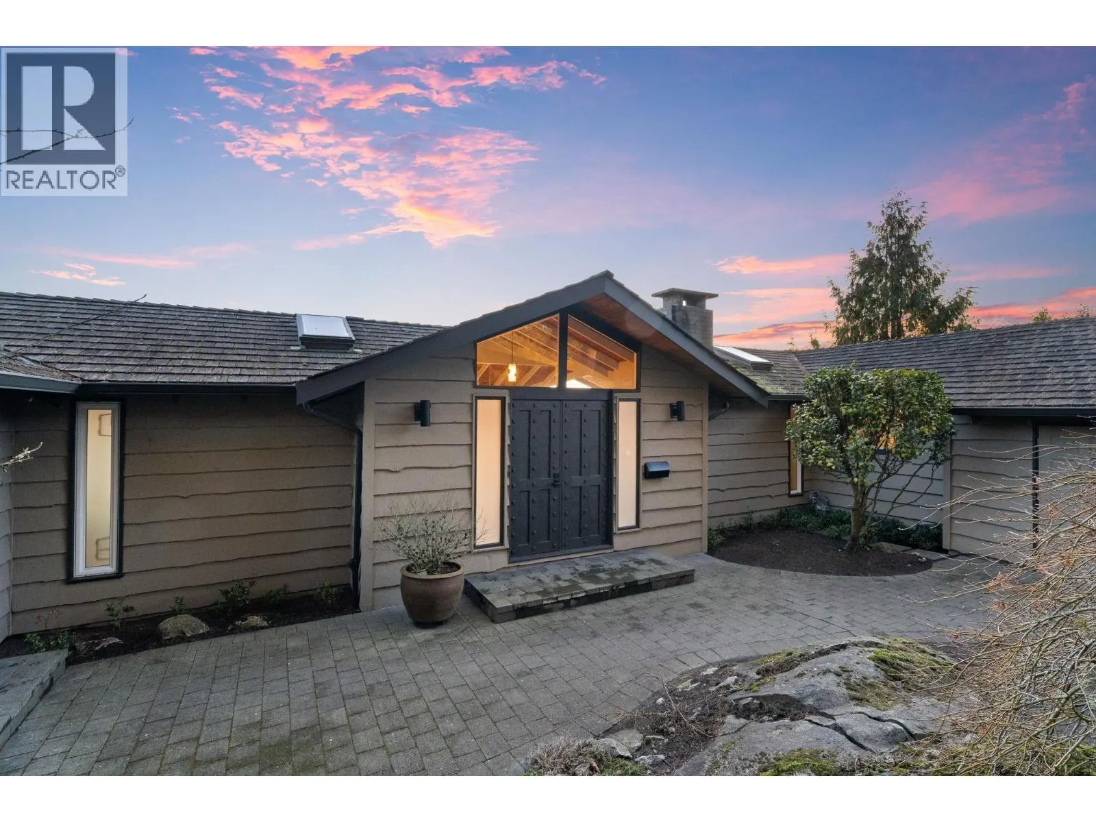 4570 WOODGREEN COURT