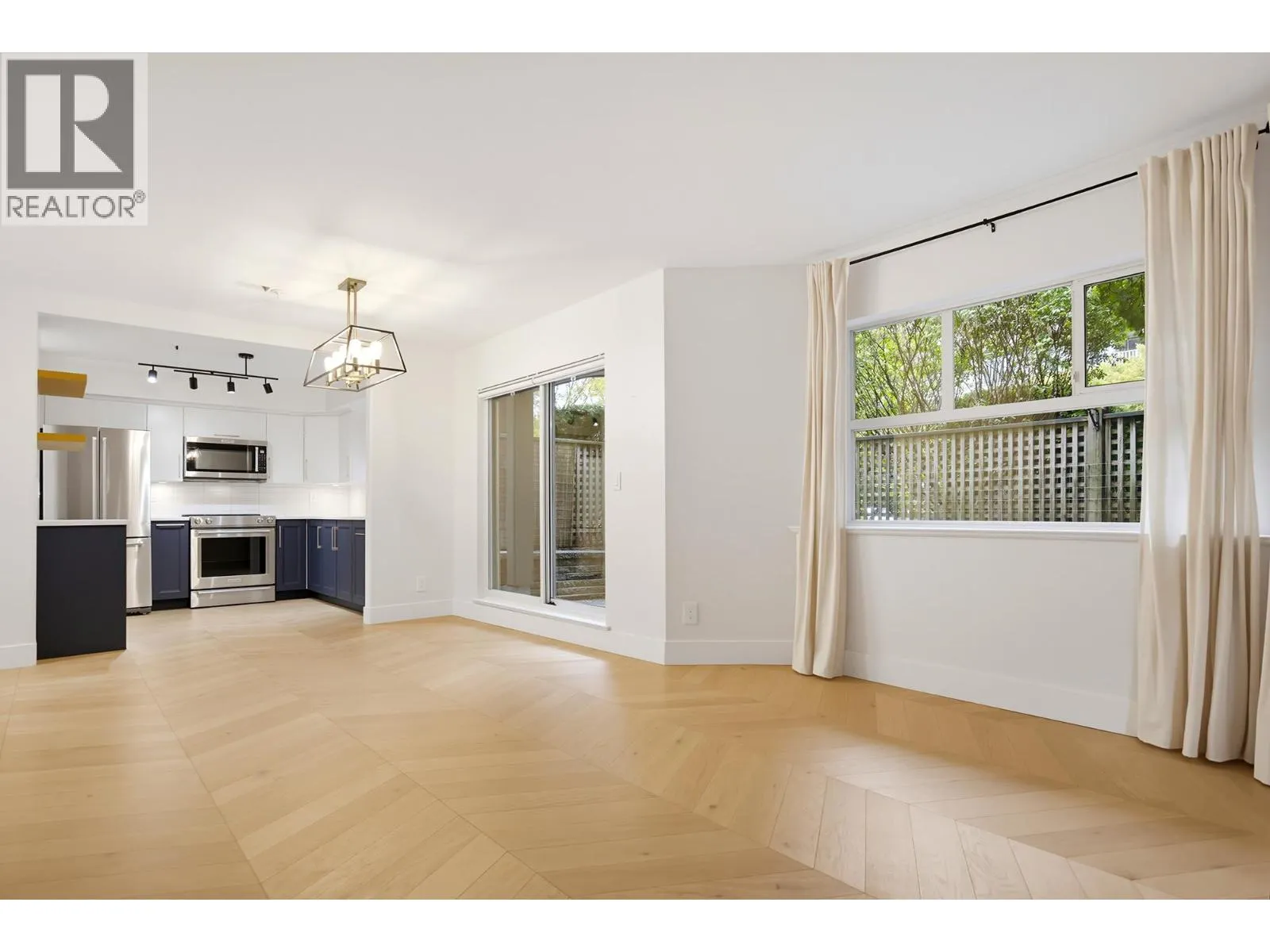 105 20556 113 AVENUE