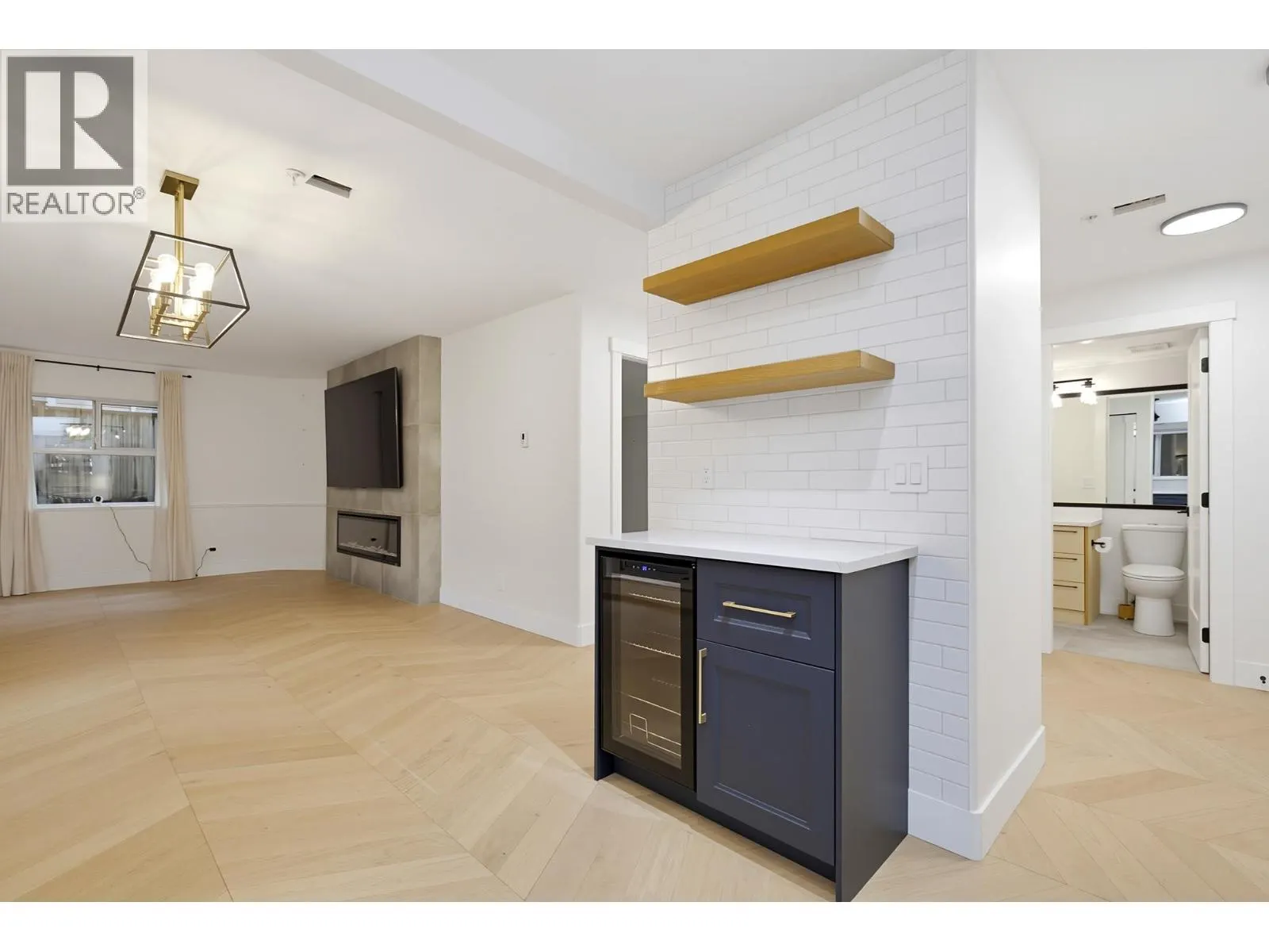 105 20556 113 AVENUE
