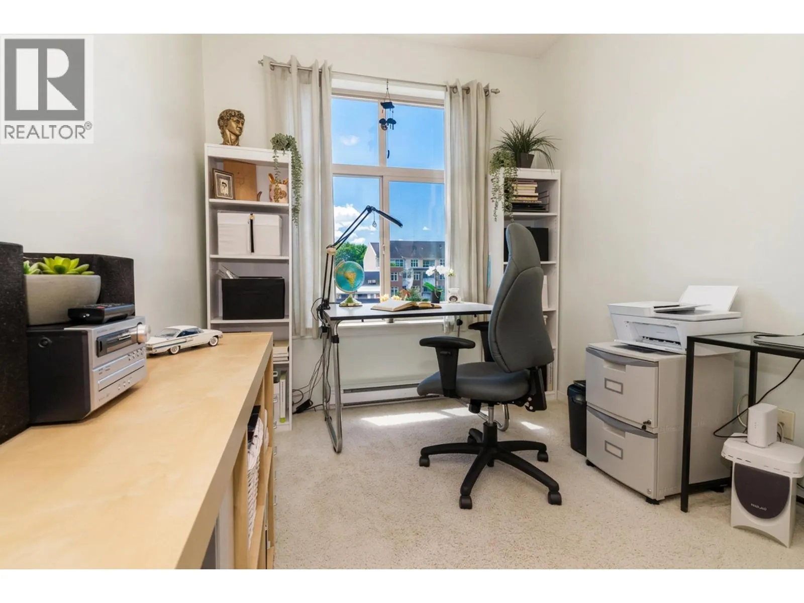 310 2336 WHYTE AVENUE