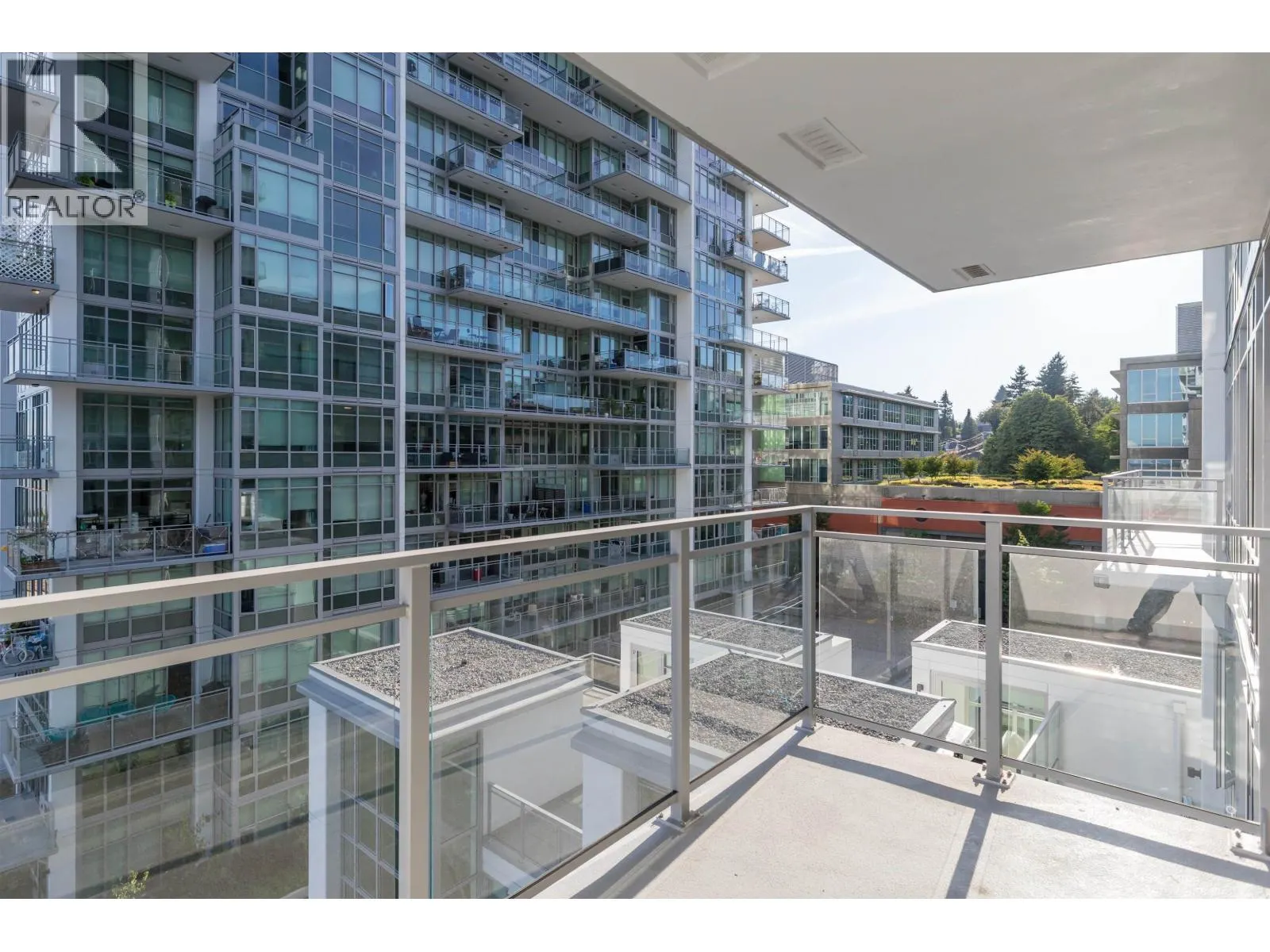 501 258 NELSON'S COURT
