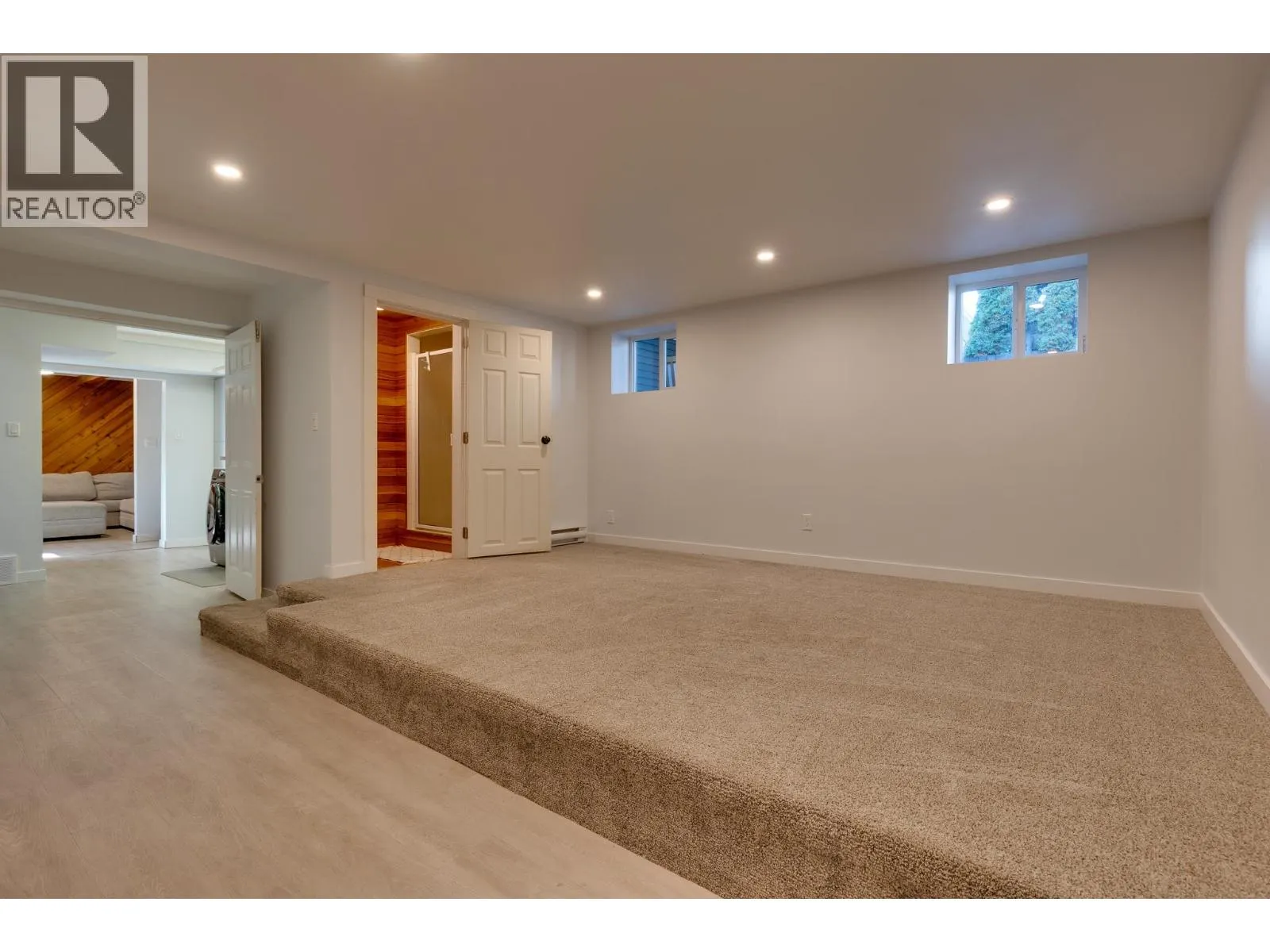 534 RUNNALLS AVENUE