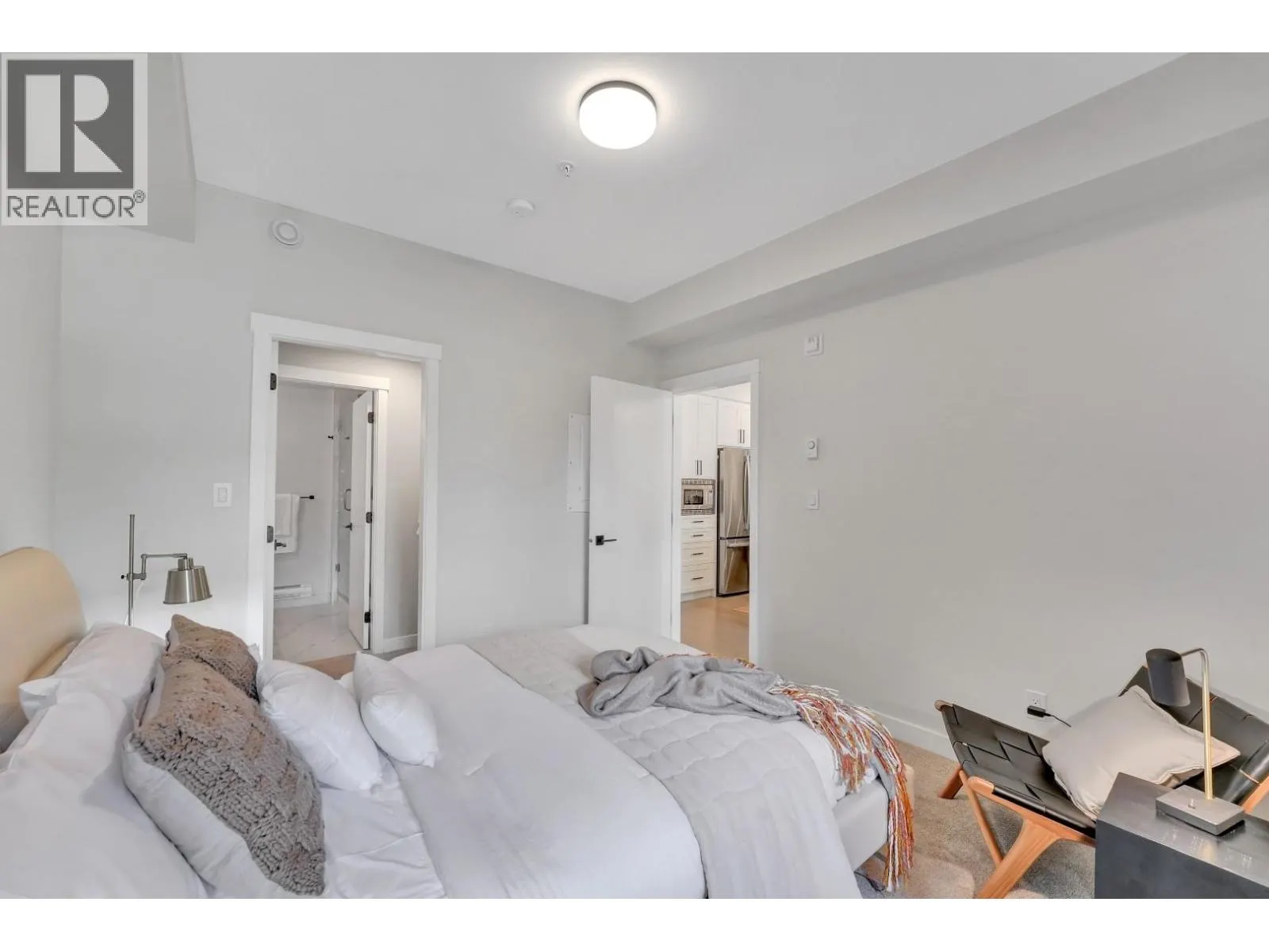 110 12143 223 STREET
