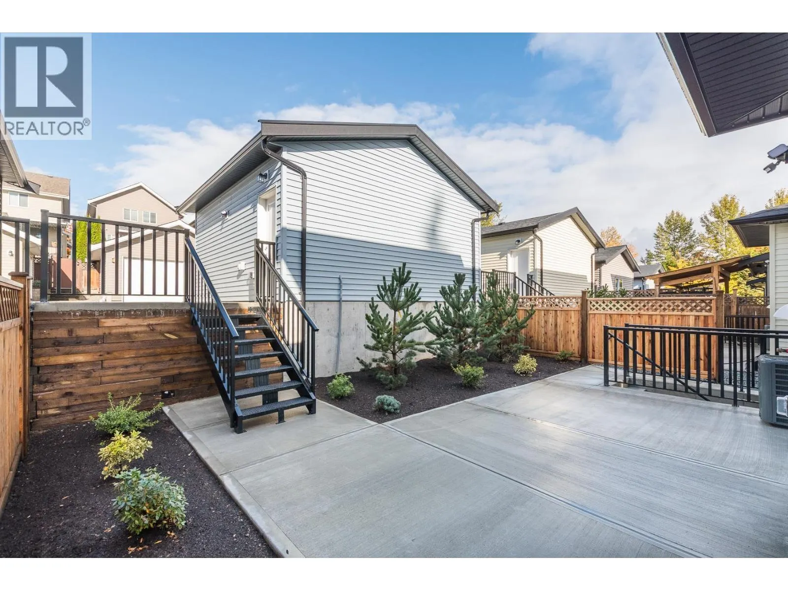 3427 VICTORIA DRIVE
