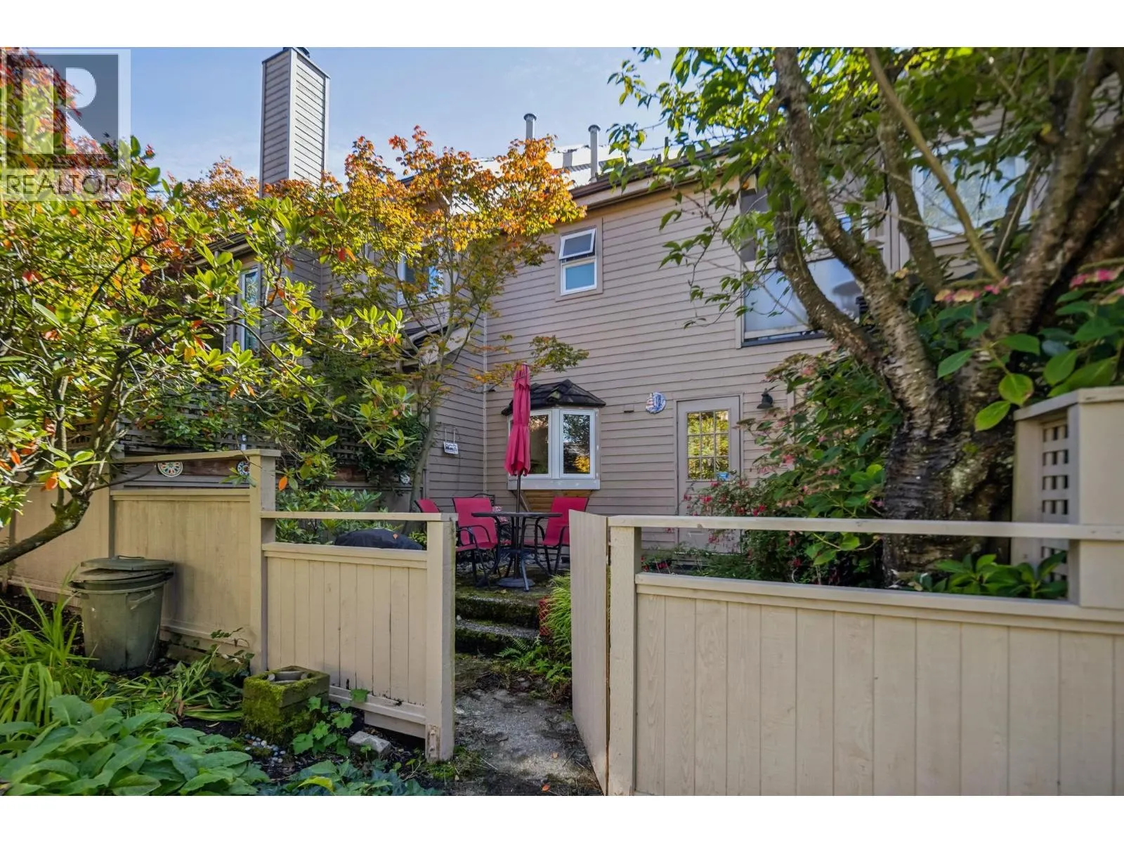 3 230 W 15TH STREET