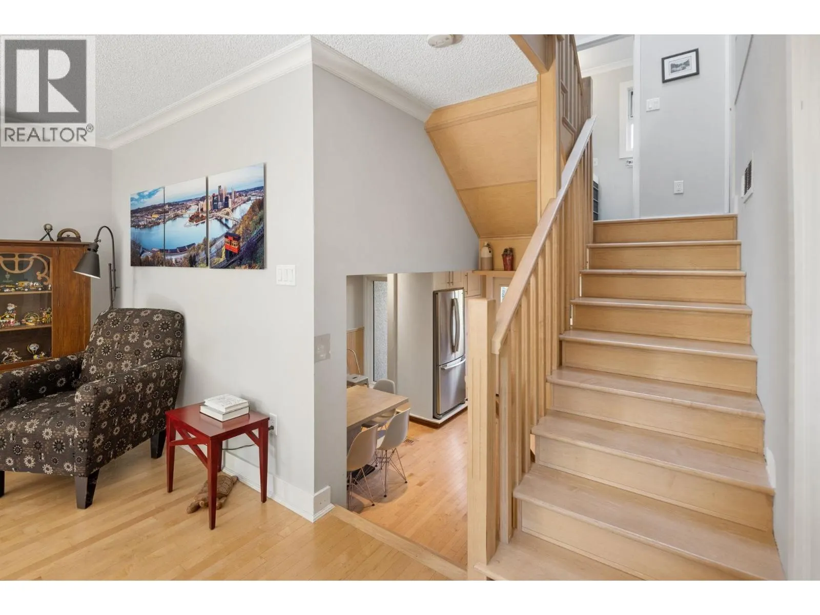3 230 W 15TH STREET