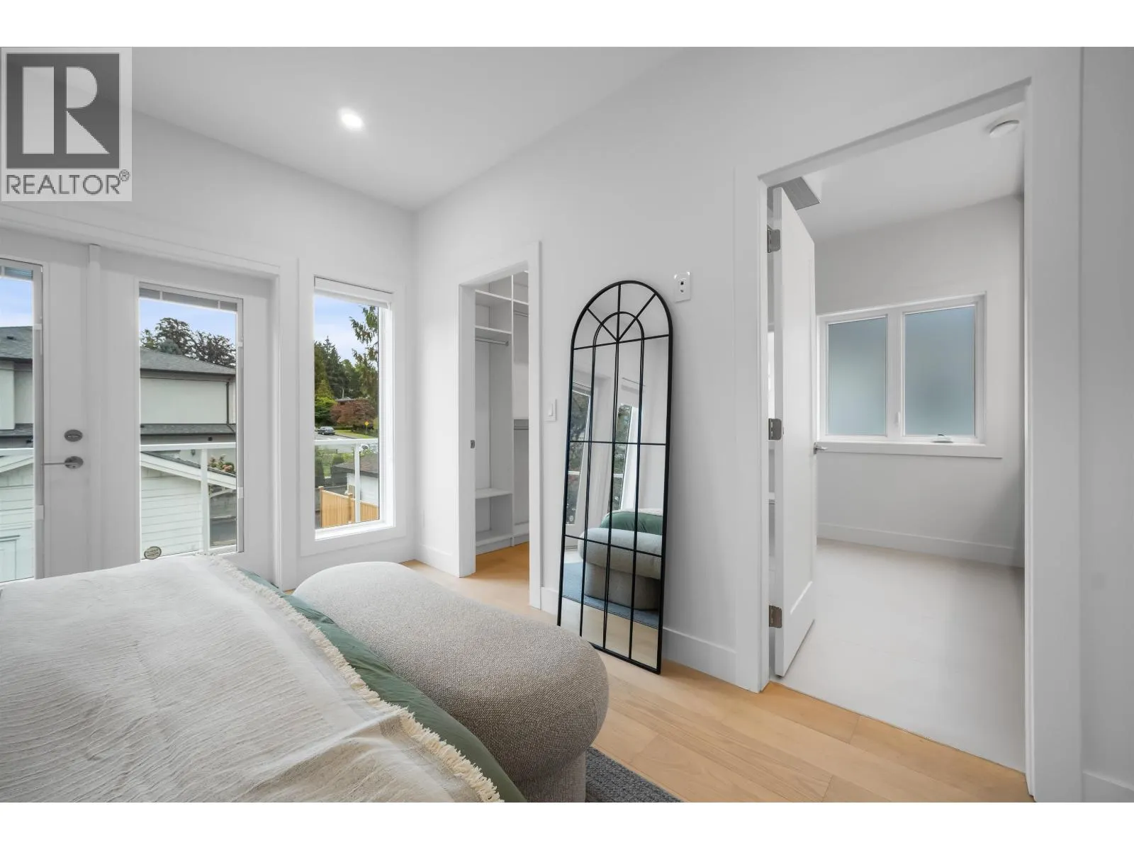 2008 WESTVIEW DRIVE