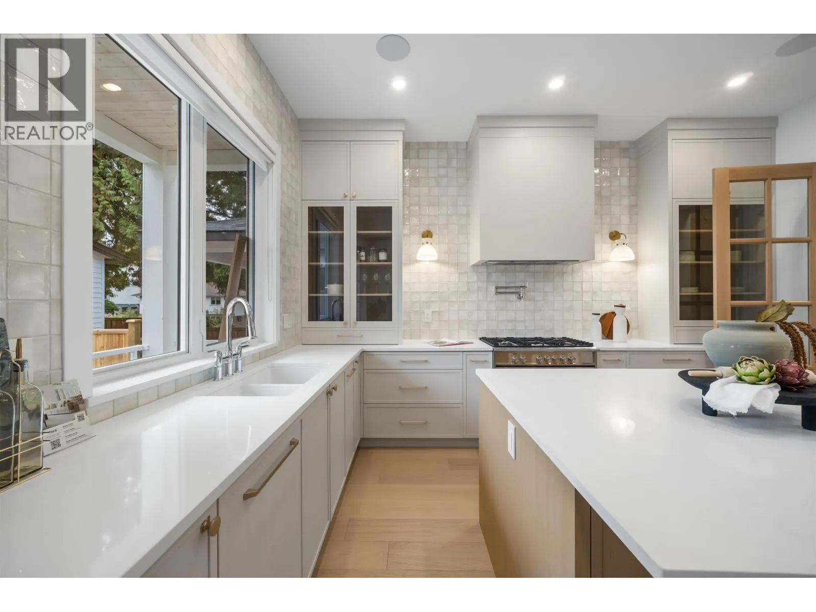 2008 WESTVIEW DRIVE