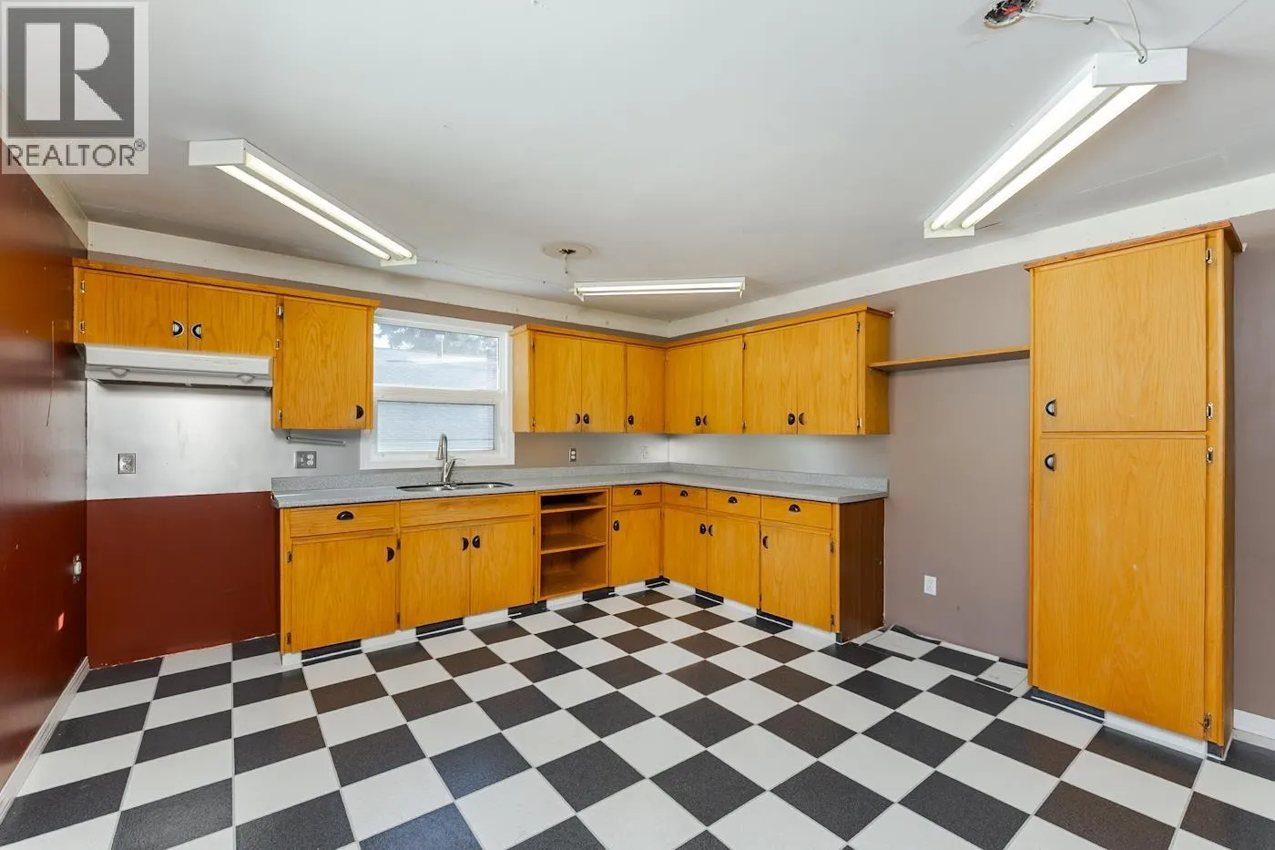 168 AITKEN CRESCENT
