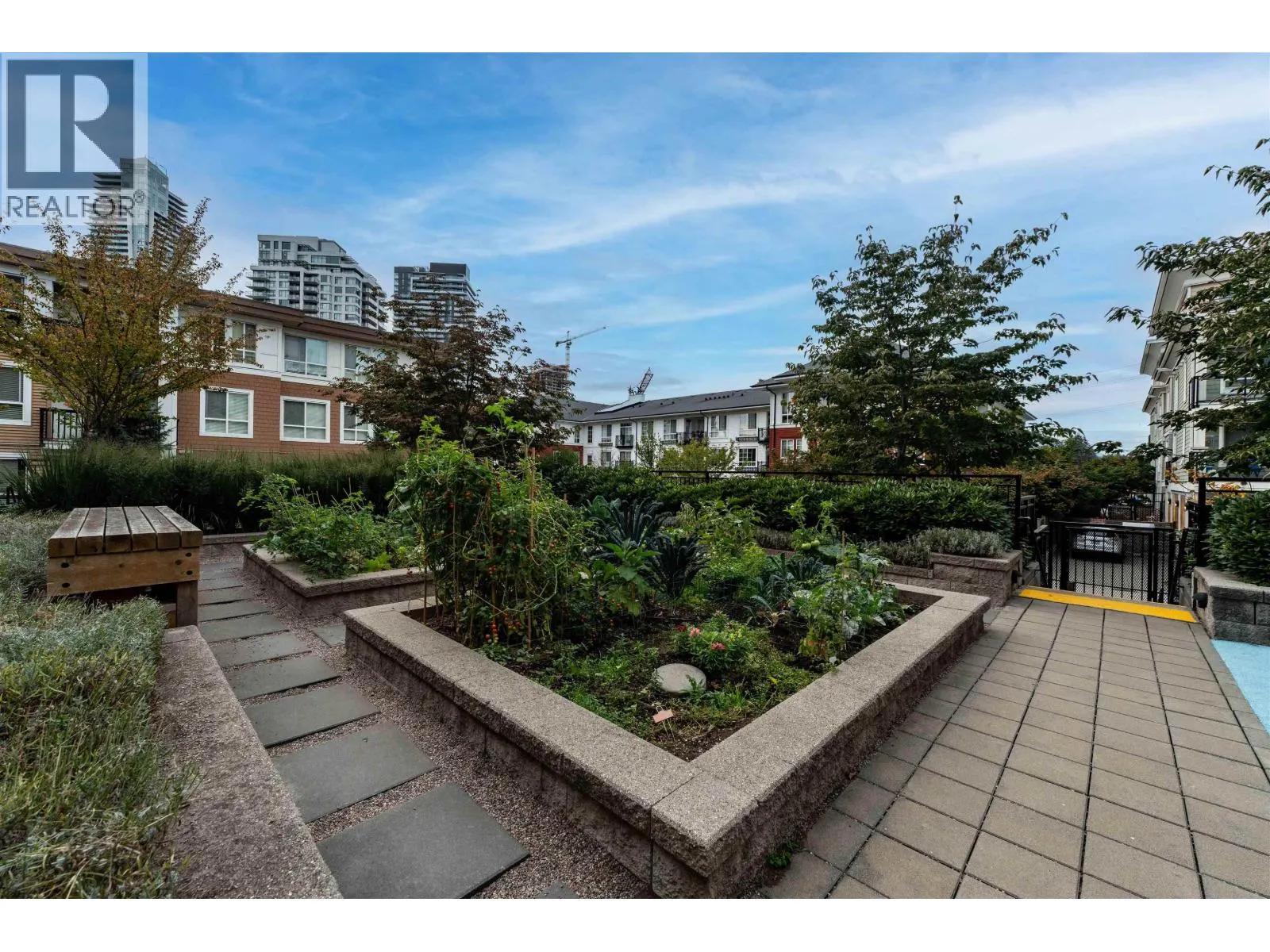 109 621 REGAN AVENUE