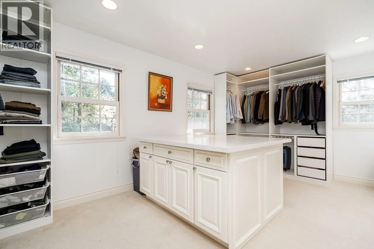 21489 CHERRY PLACE