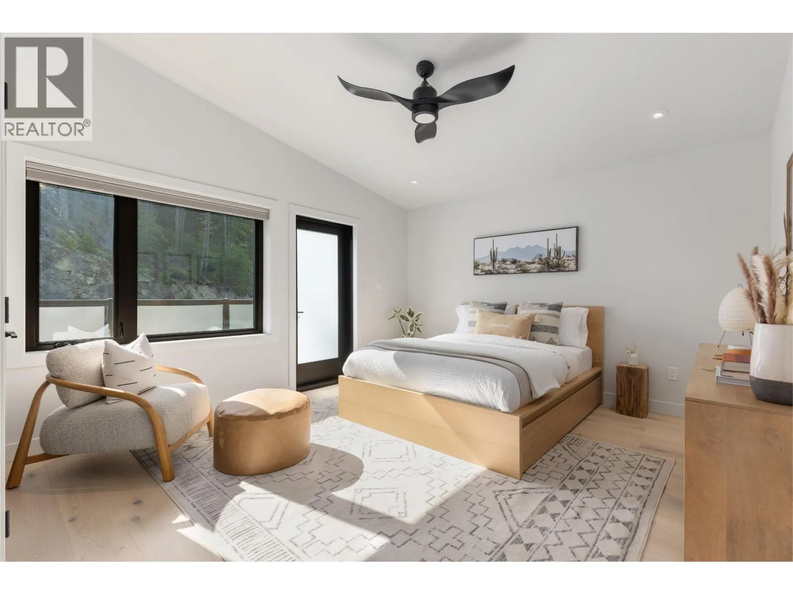 1305 EAGLE DRIVE