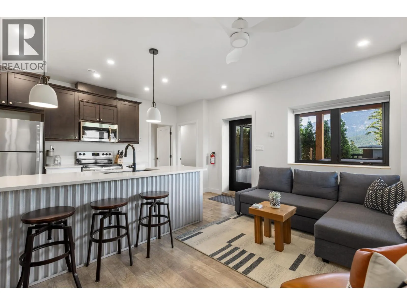 1305 EAGLE DRIVE