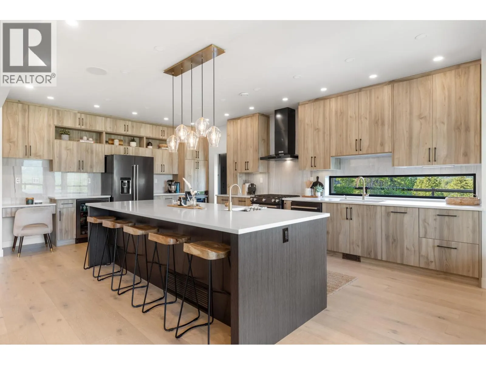 1305 EAGLE DRIVE