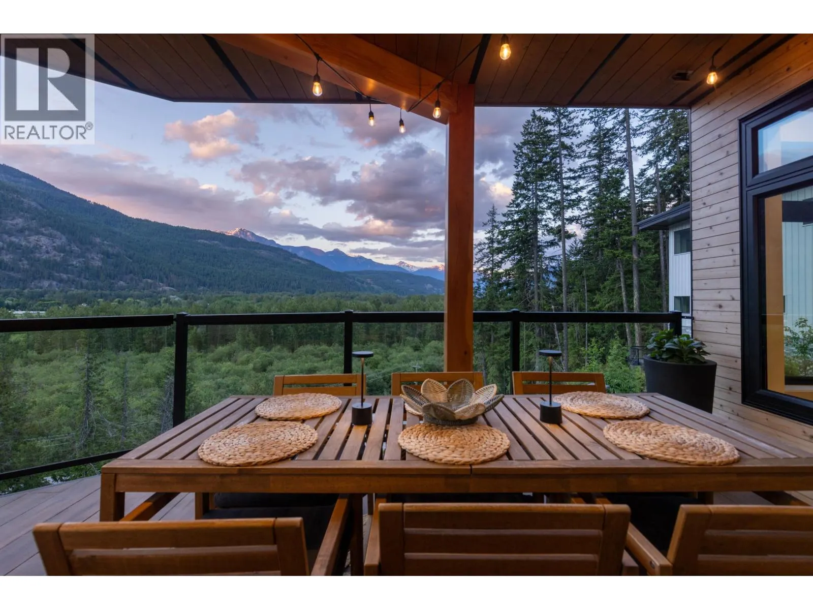 1305 EAGLE DRIVE