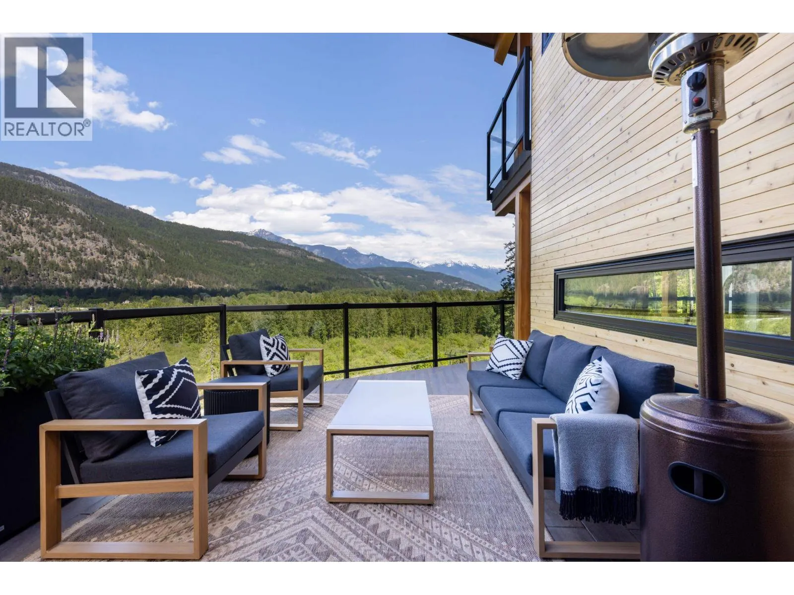 1305 EAGLE DRIVE
