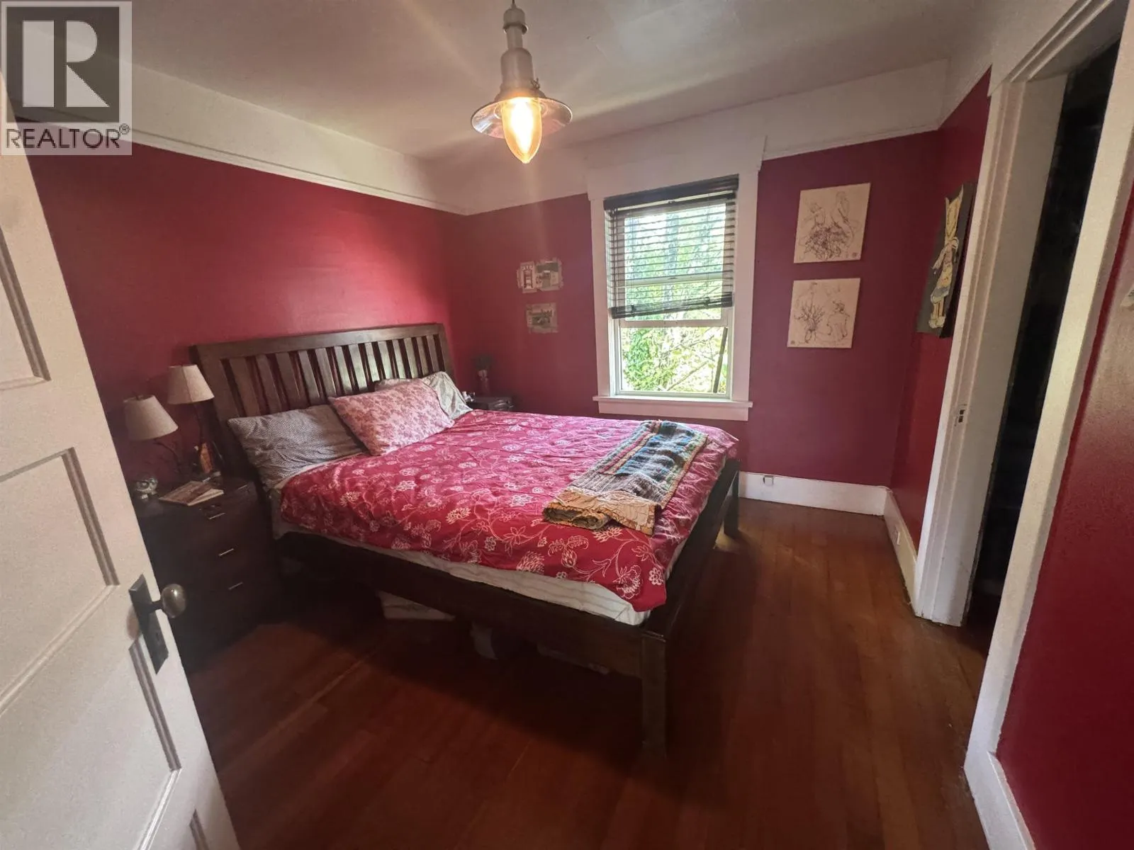 364 E 14TH STREET