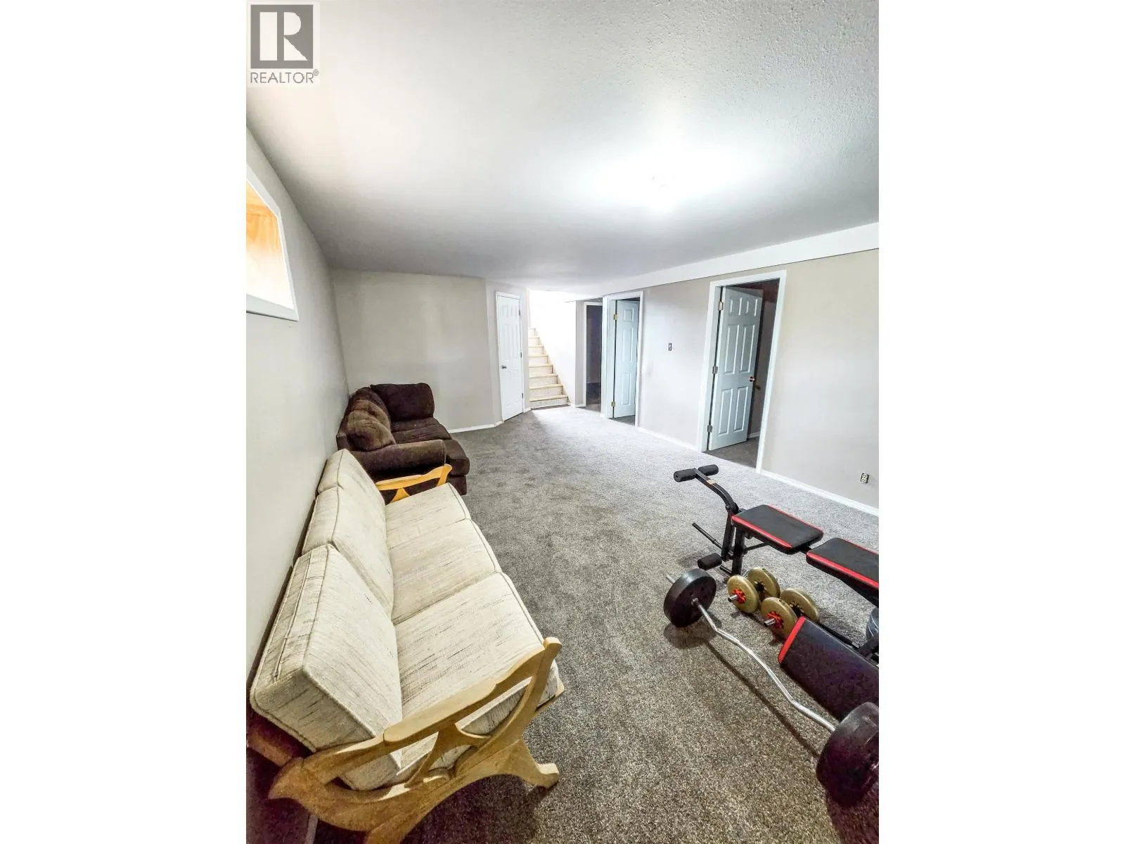 4565 HOLMES ROAD