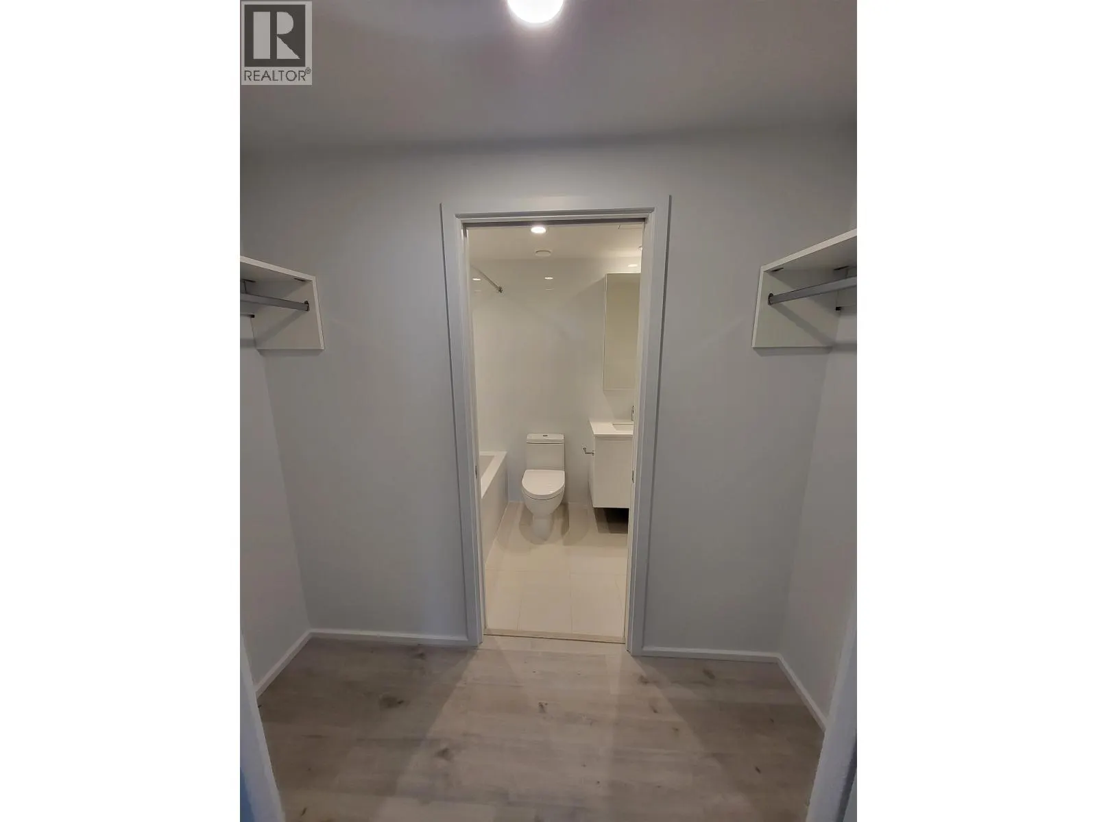 1606 3809 EVERGREEN PLACE