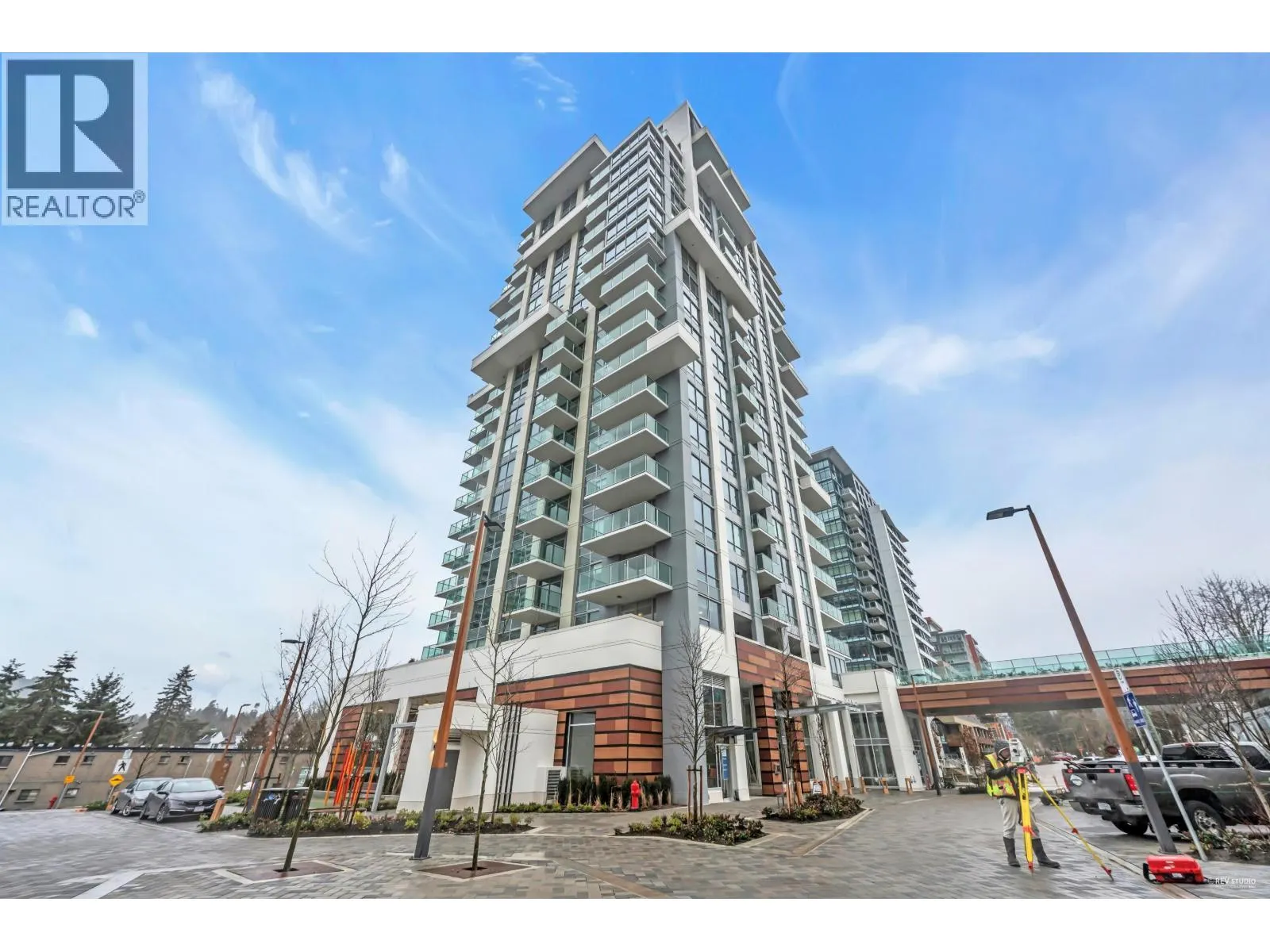 505 1675 LIONS GATE LANE