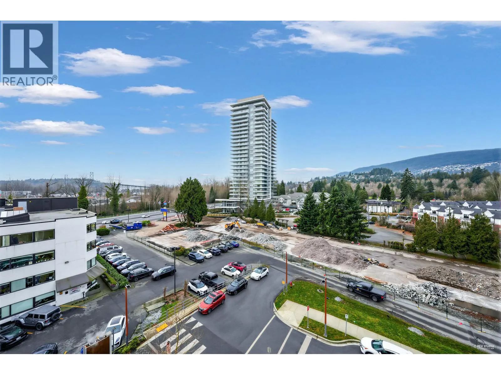 505 1675 LIONS GATE LANE