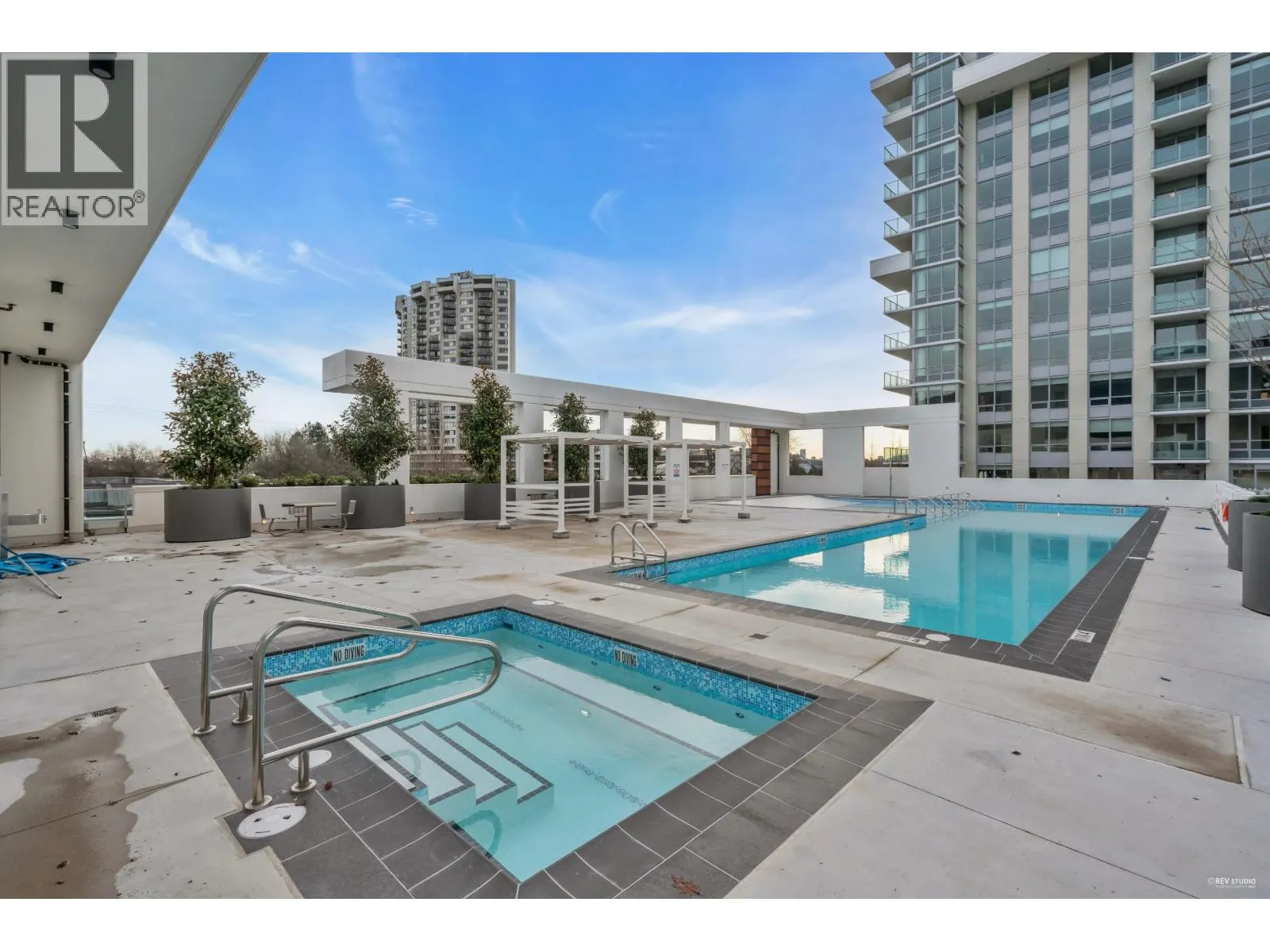 505 1675 LIONS GATE LANE