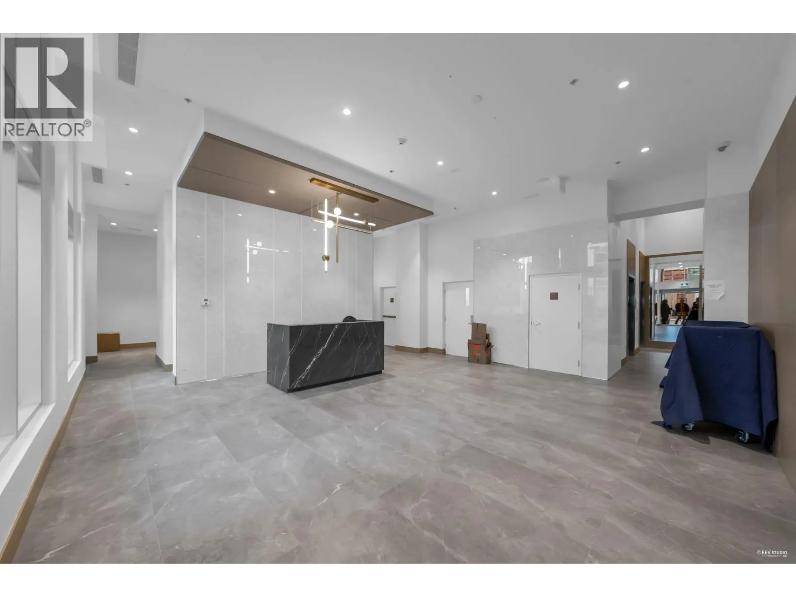 505 1675 LIONS GATE LANE