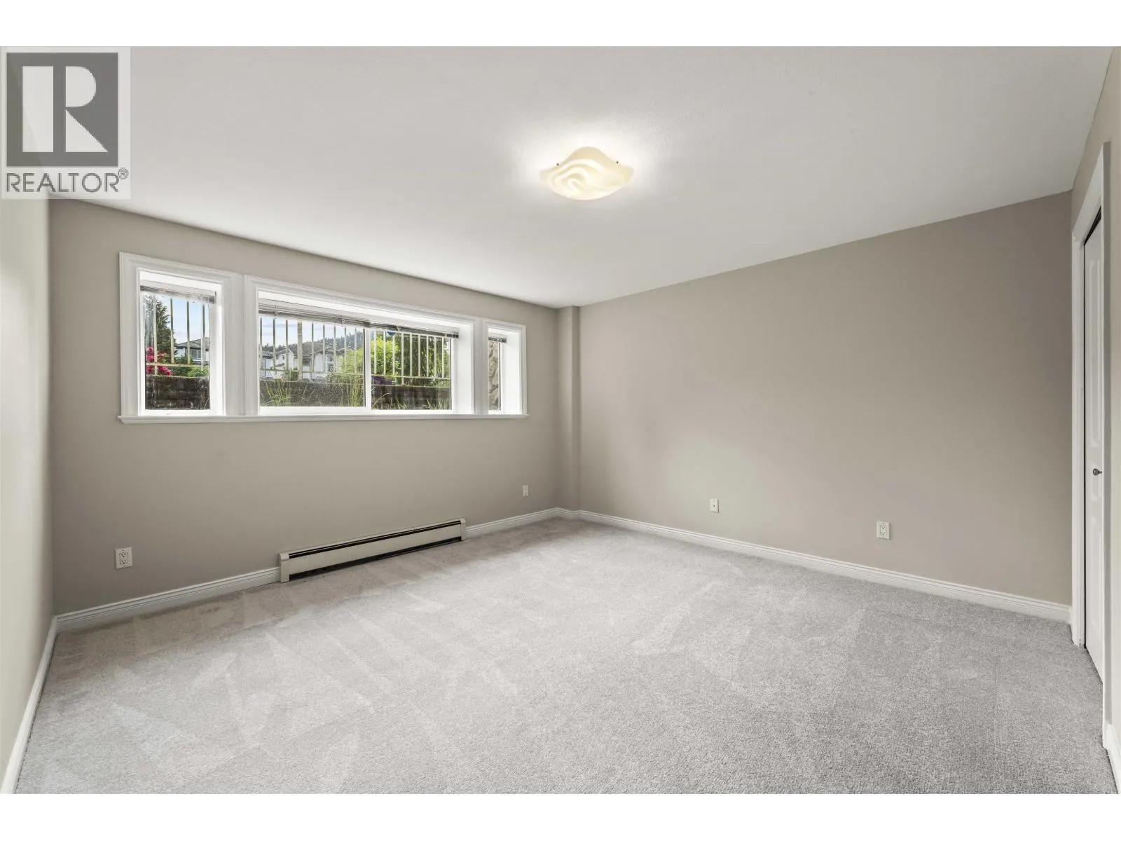3172 HALLAM COURT