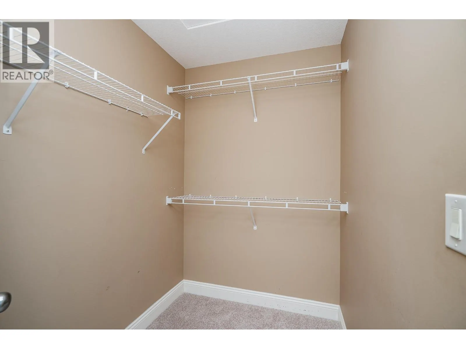 301 22150 DEWDNEY TRUNK ROAD