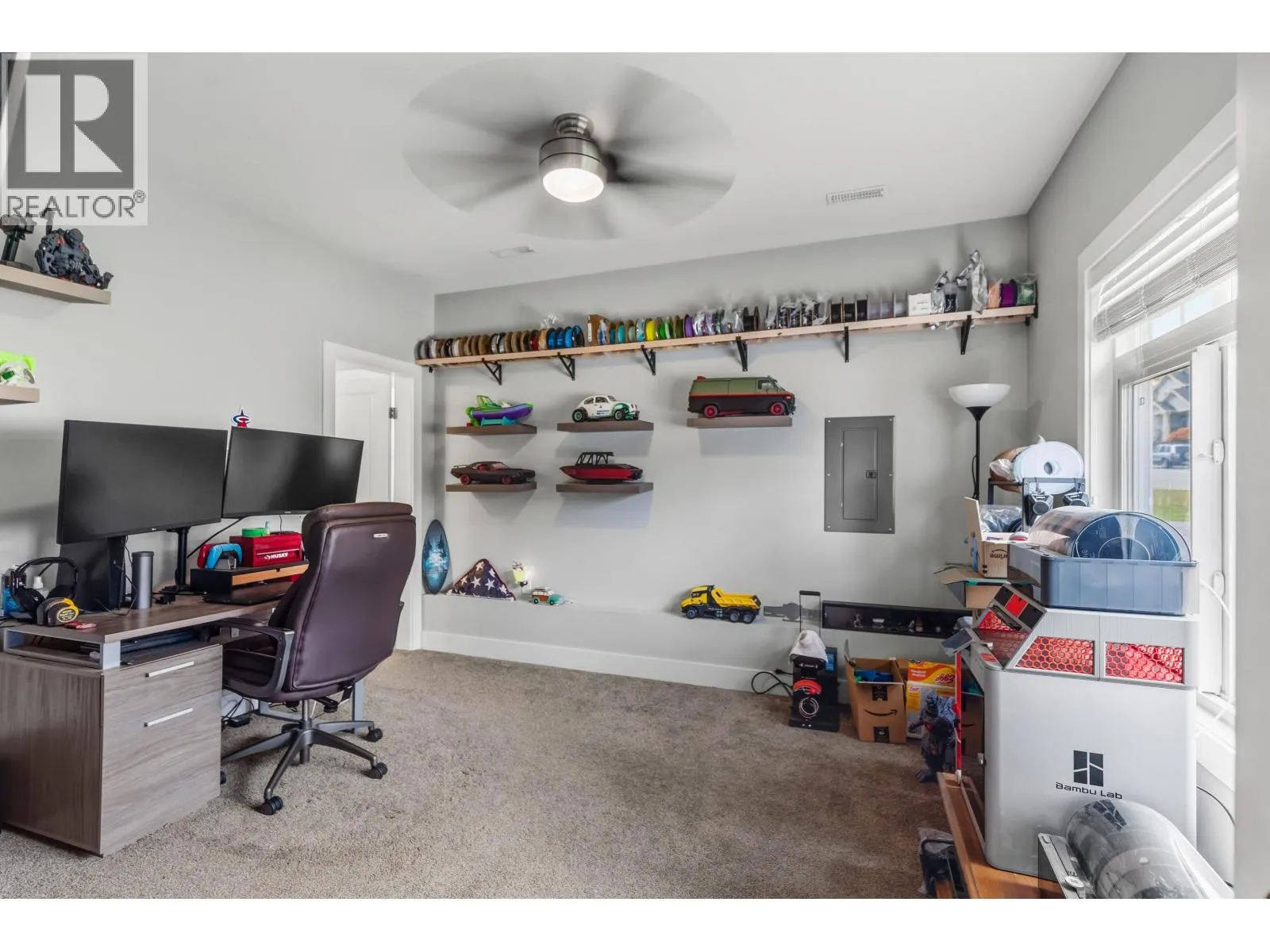 3909 BARNES DRIVE