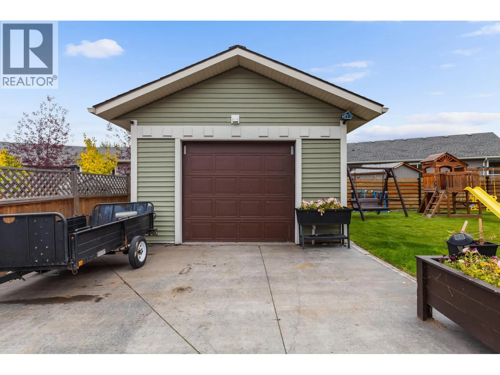 3909 BARNES DRIVE