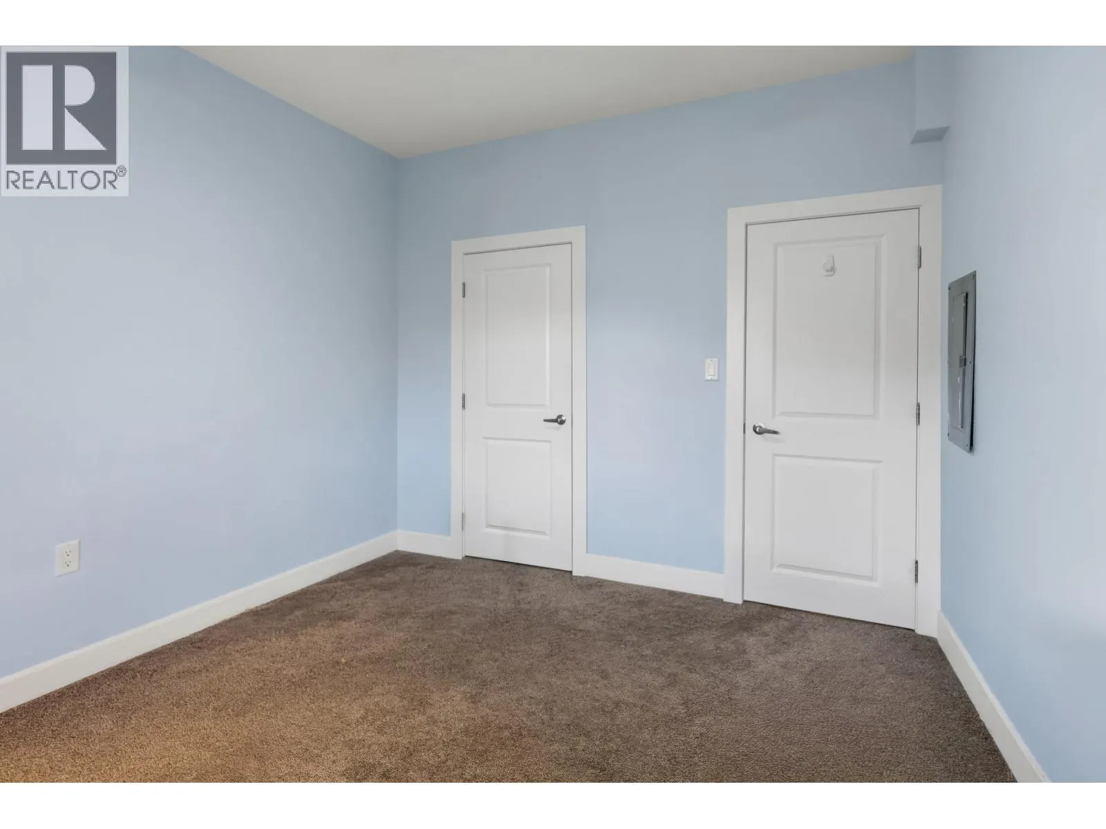 3909 BARNES DRIVE