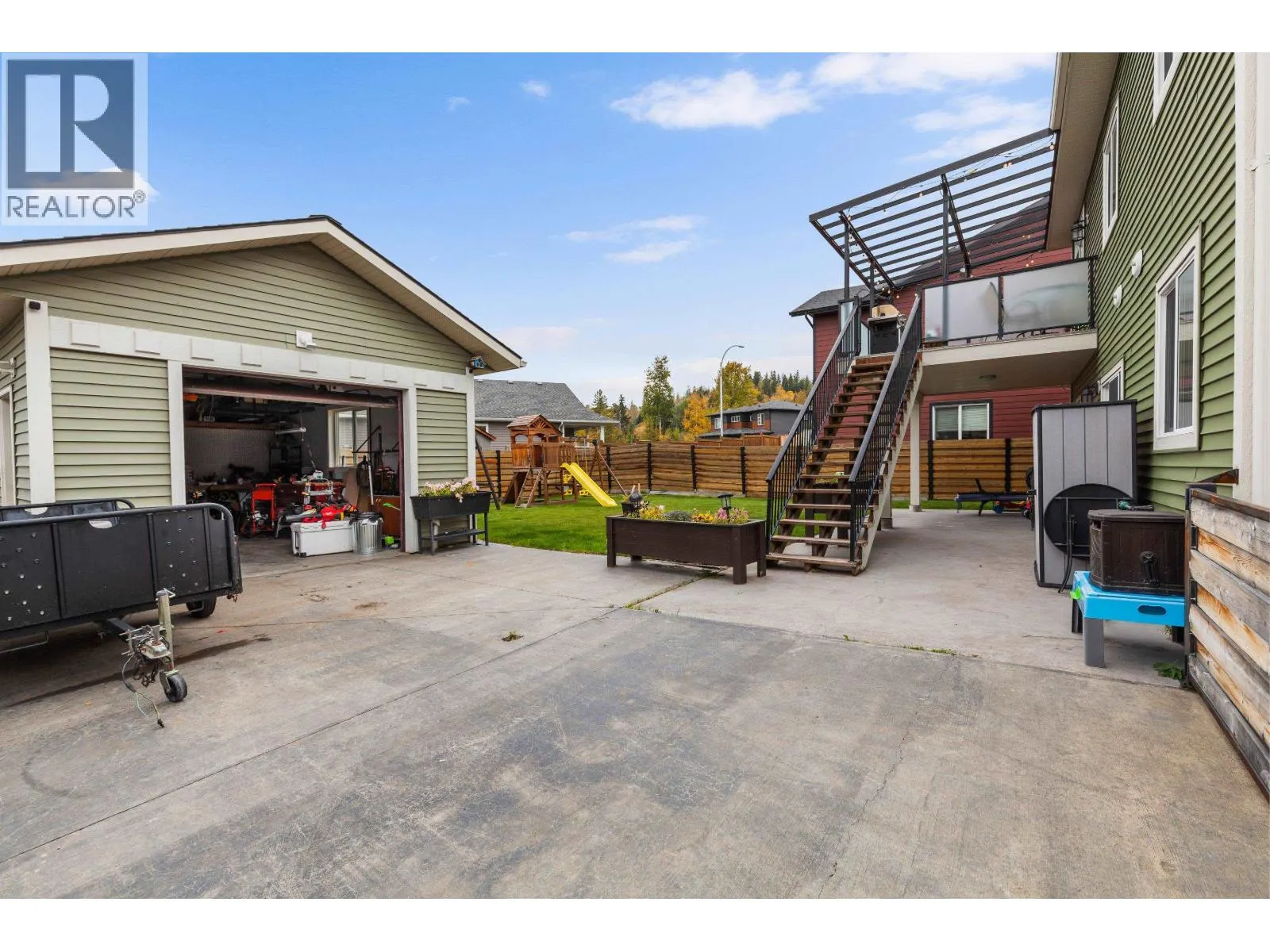 3909 BARNES DRIVE