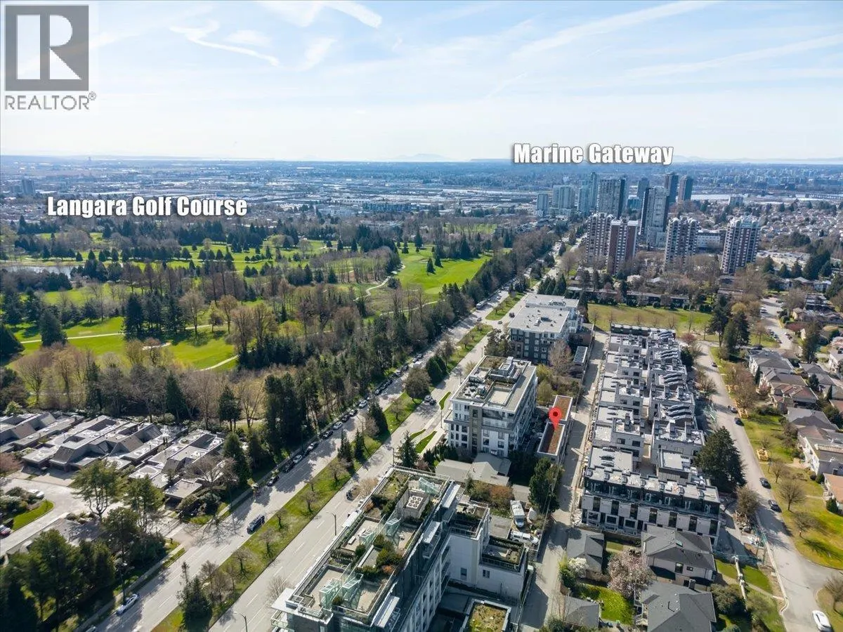 6833 CAMBIE STREET