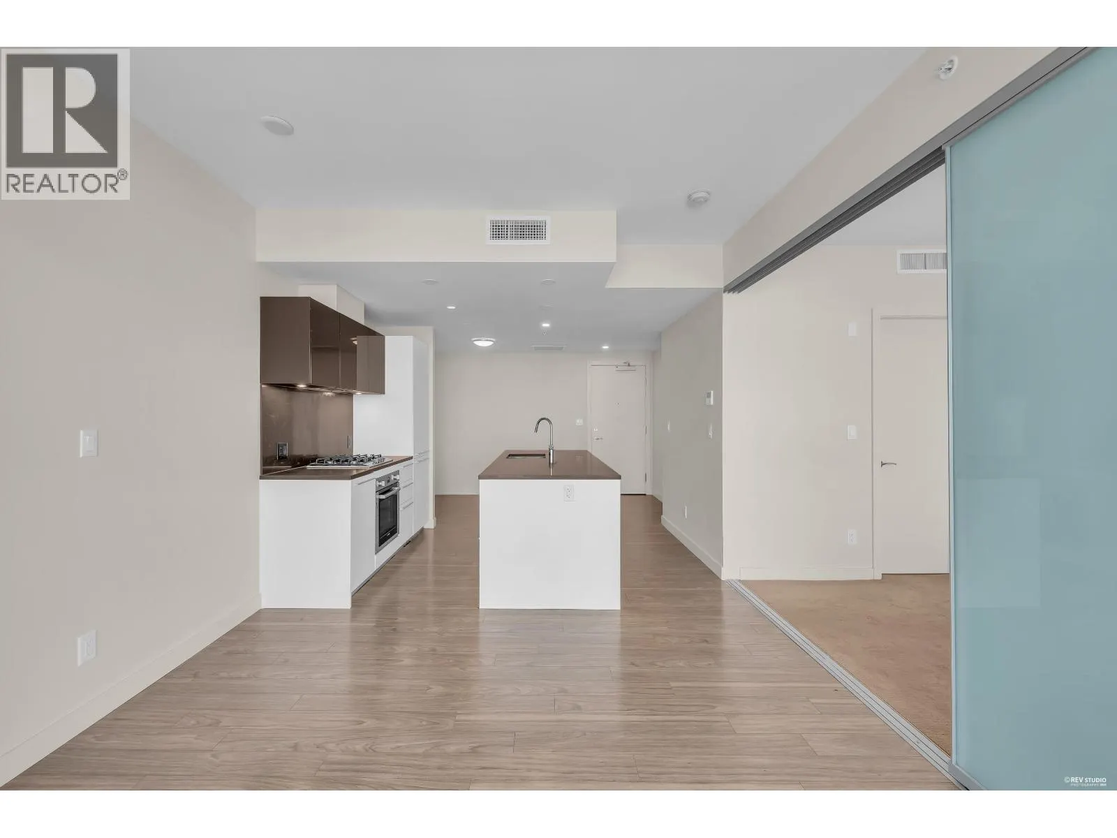3606 6383 MCKAY AVENUE